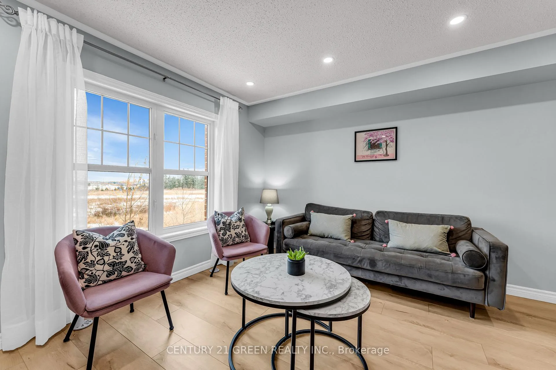 Photo 10 of 32 Battalion Road, Brampton, Northwest Brampton — HOMEH