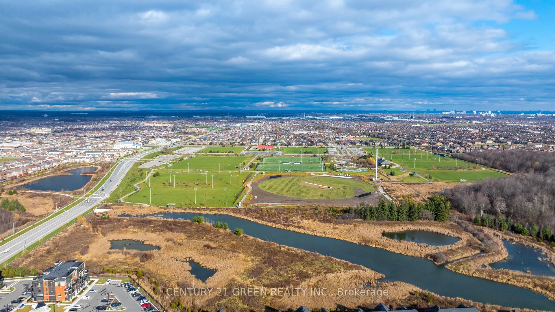 Photo 47 of 32 Battalion Road, Brampton, Northwest Brampton — HOMEH
