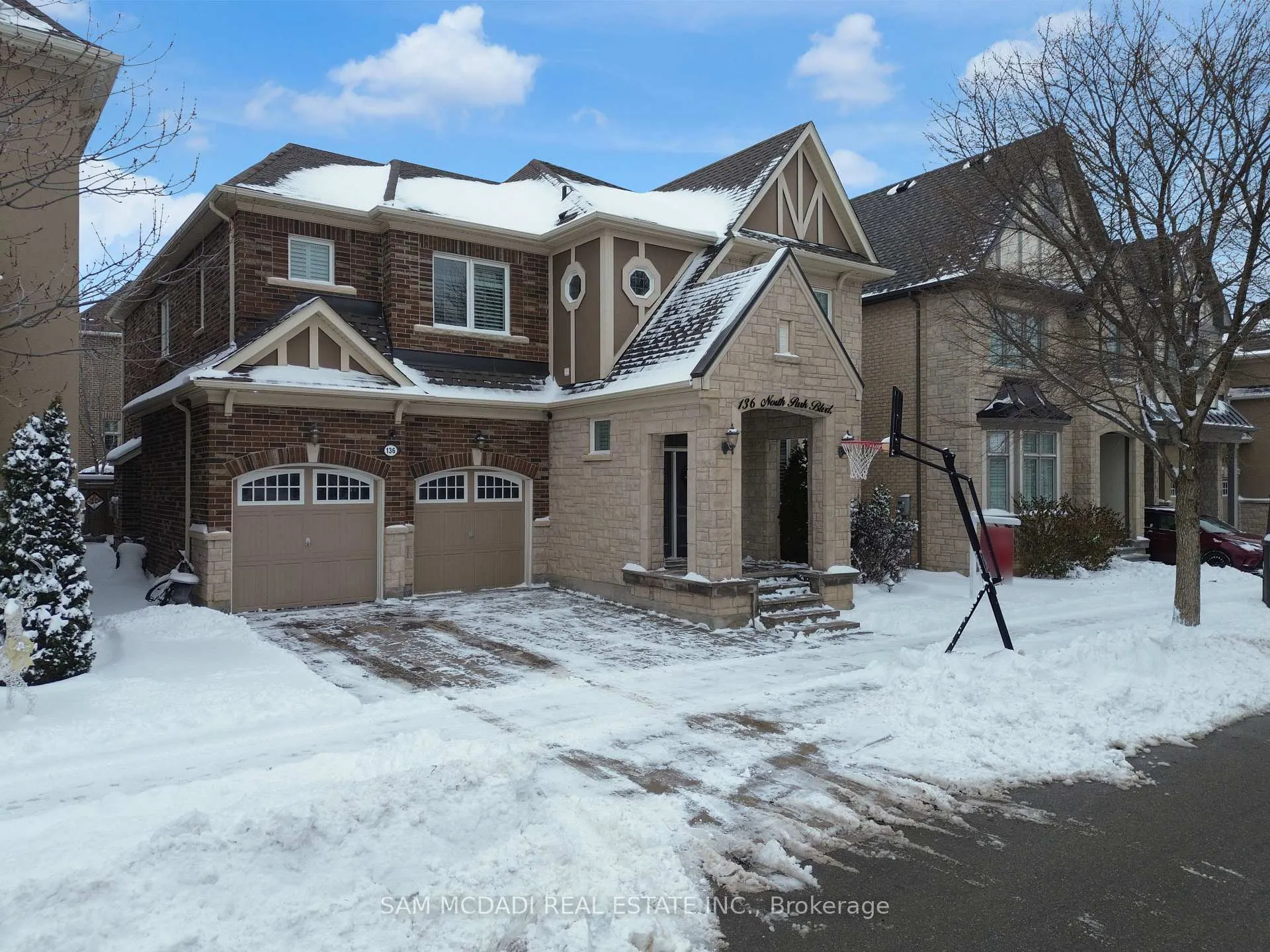 Photo 2 of 136 North Park Boulevard, Oakville, Glenorchy — HOMEH