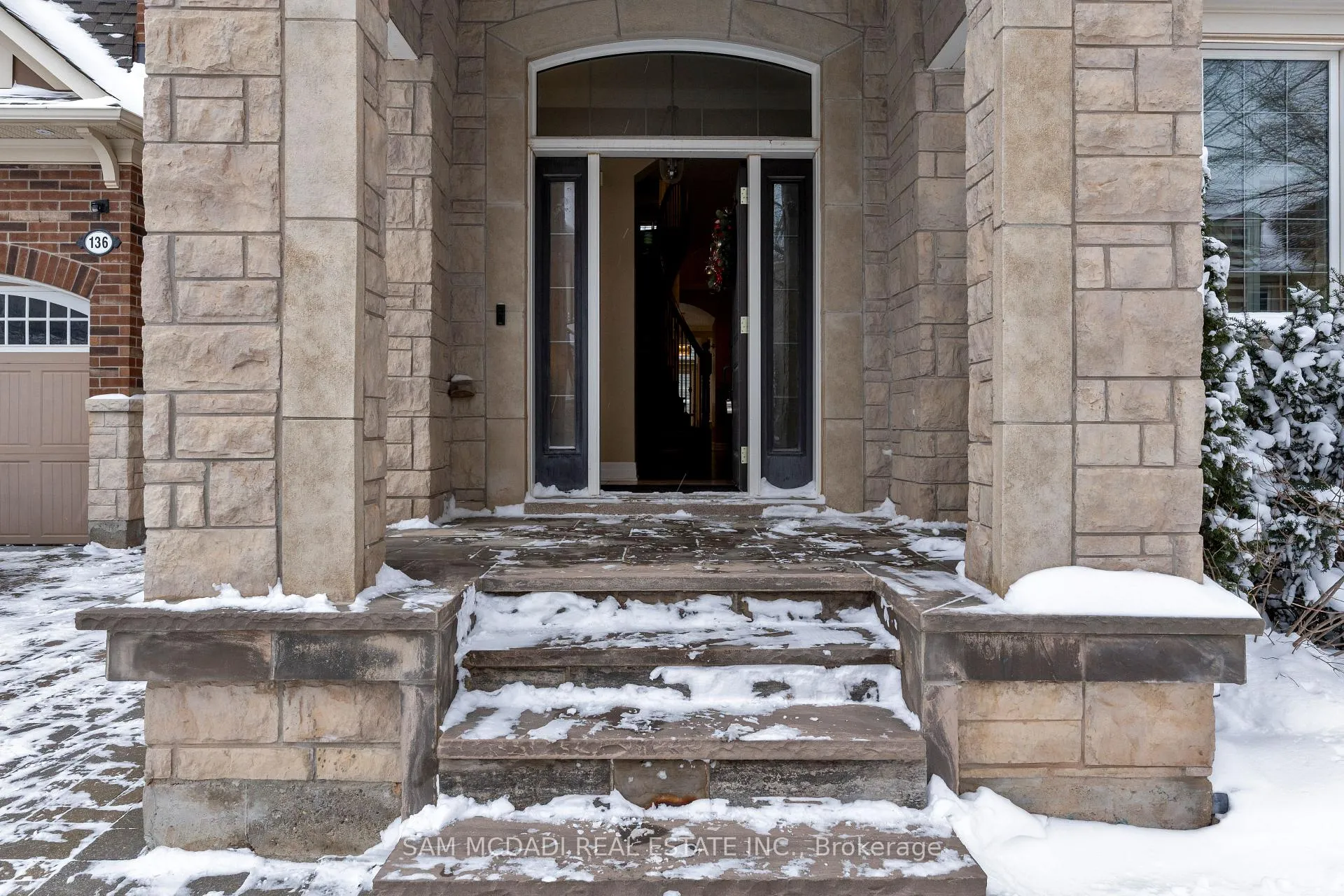 Photo 3 of 136 North Park Boulevard, Oakville, Glenorchy — HOMEH