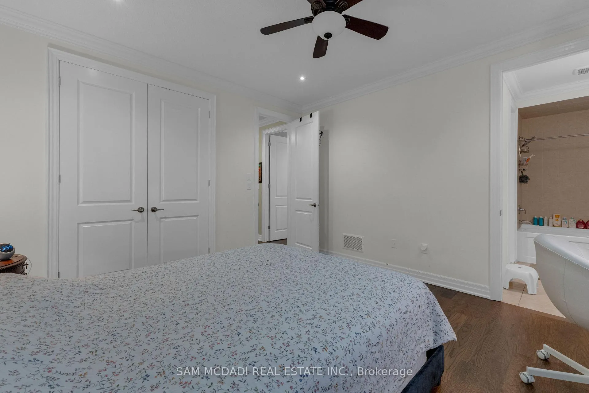 Photo 25 of 136 North Park Boulevard, Oakville, Glenorchy — HOMEH