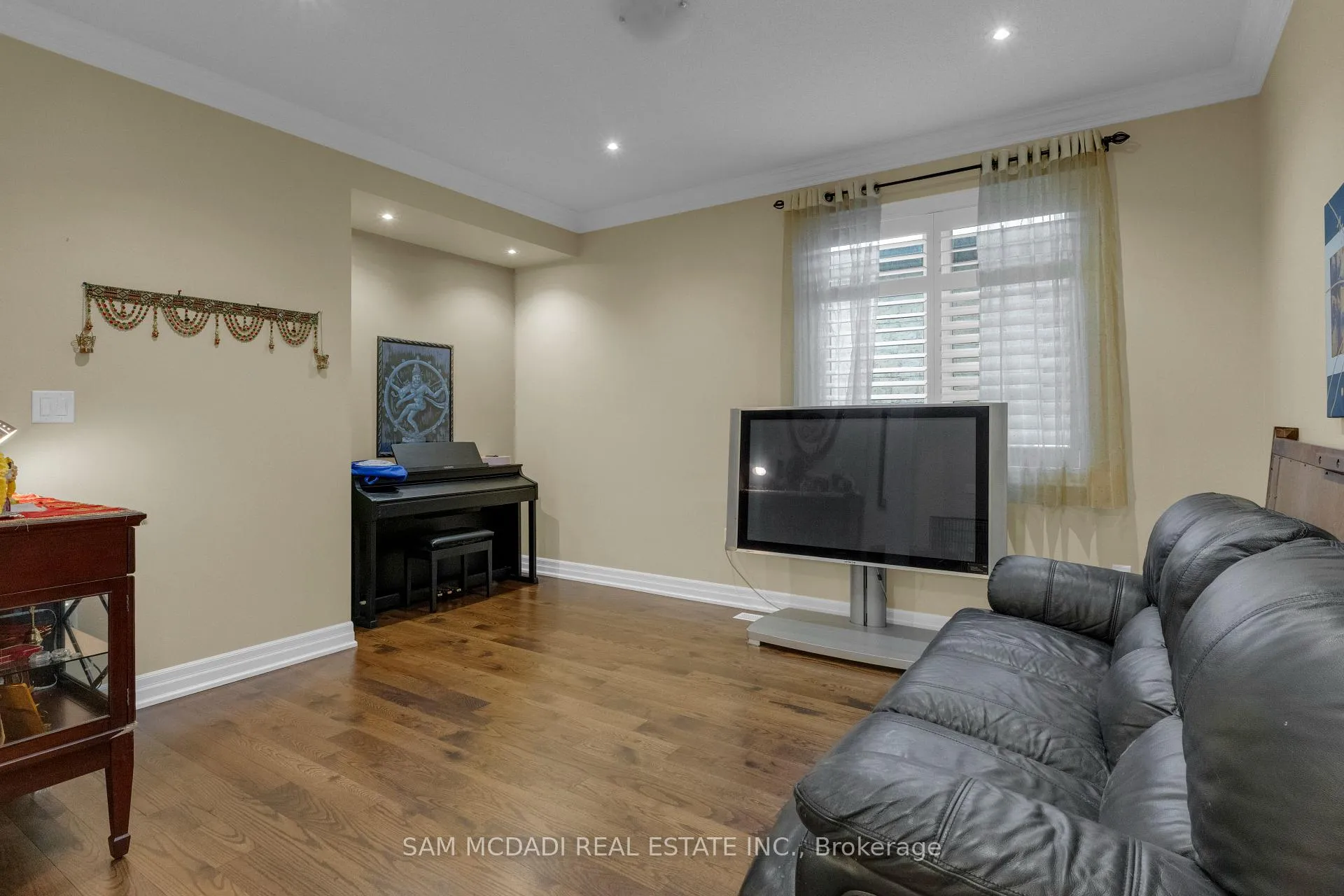 Photo 26 of 136 North Park Boulevard, Oakville, Glenorchy — HOMEH