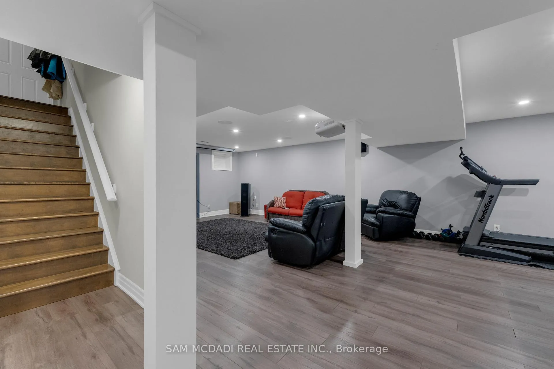 Photo 46 of 136 North Park Boulevard, Oakville, Glenorchy — HOMEH