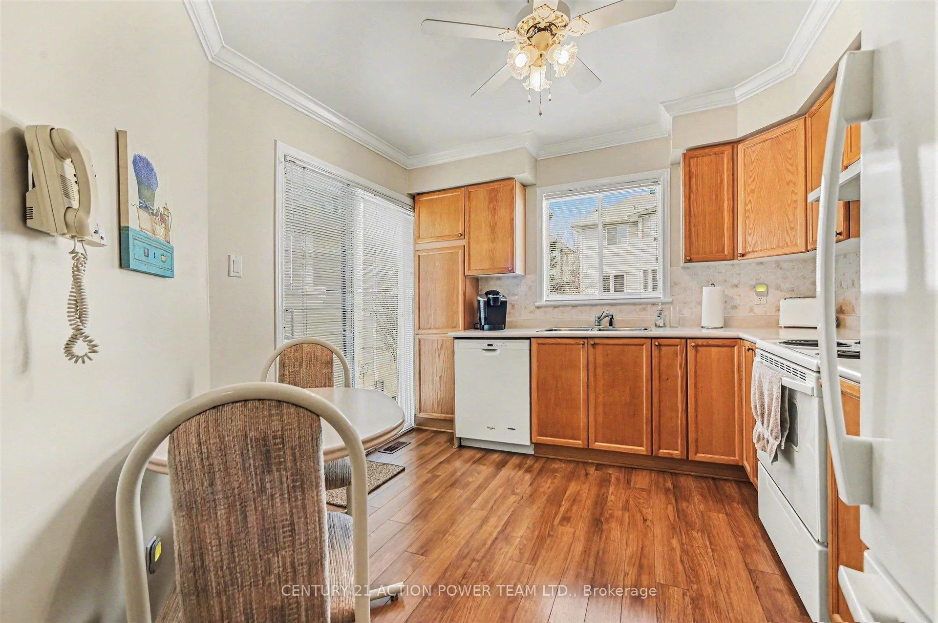 Photo 10 of 18 Teeswater Street, Ottawa, Kanata - Beaverbrook — HOMEH