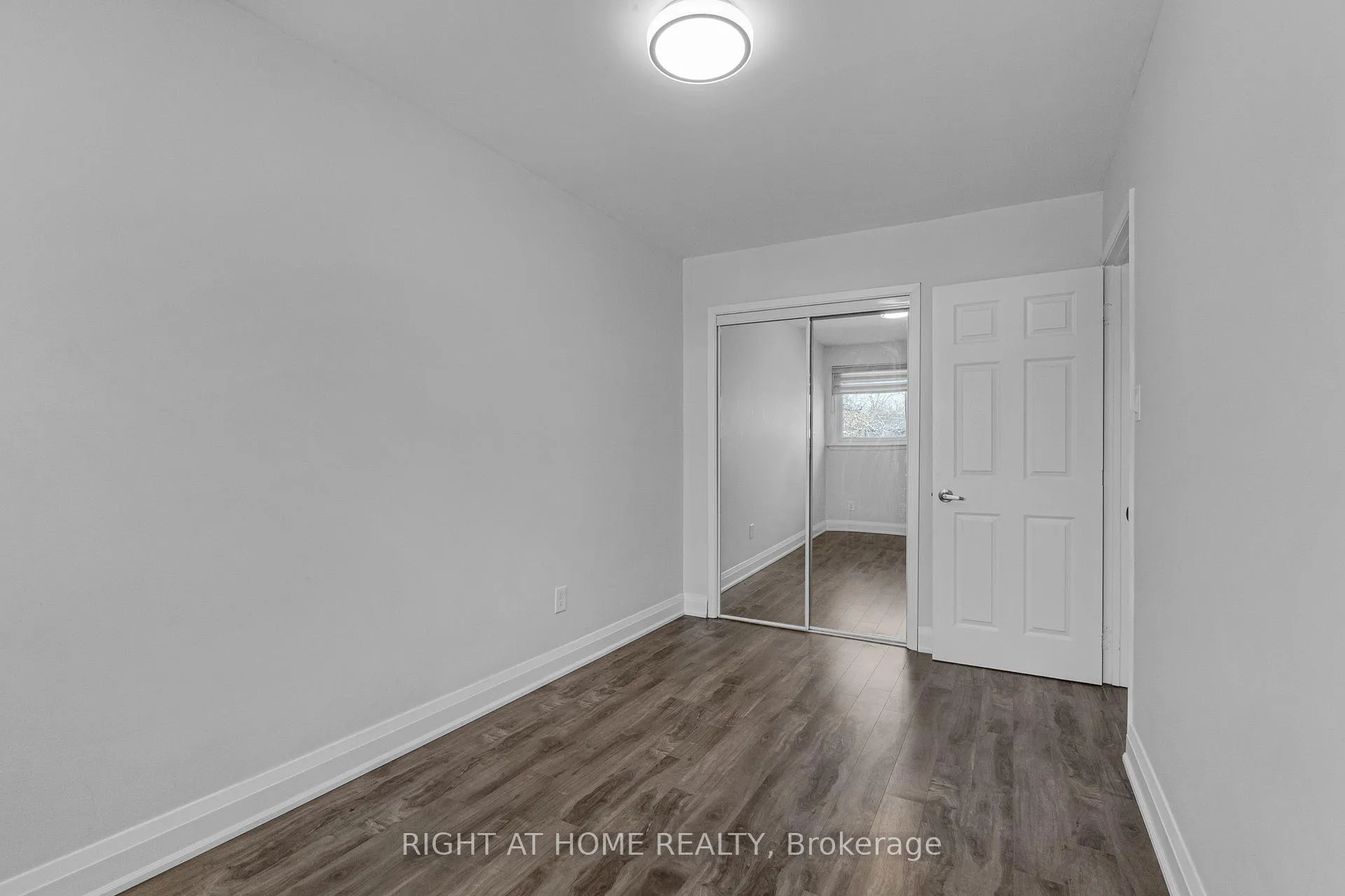 Photo 23 of 5473 Schueller Crescent, Burlington, Appleby — HOMEH