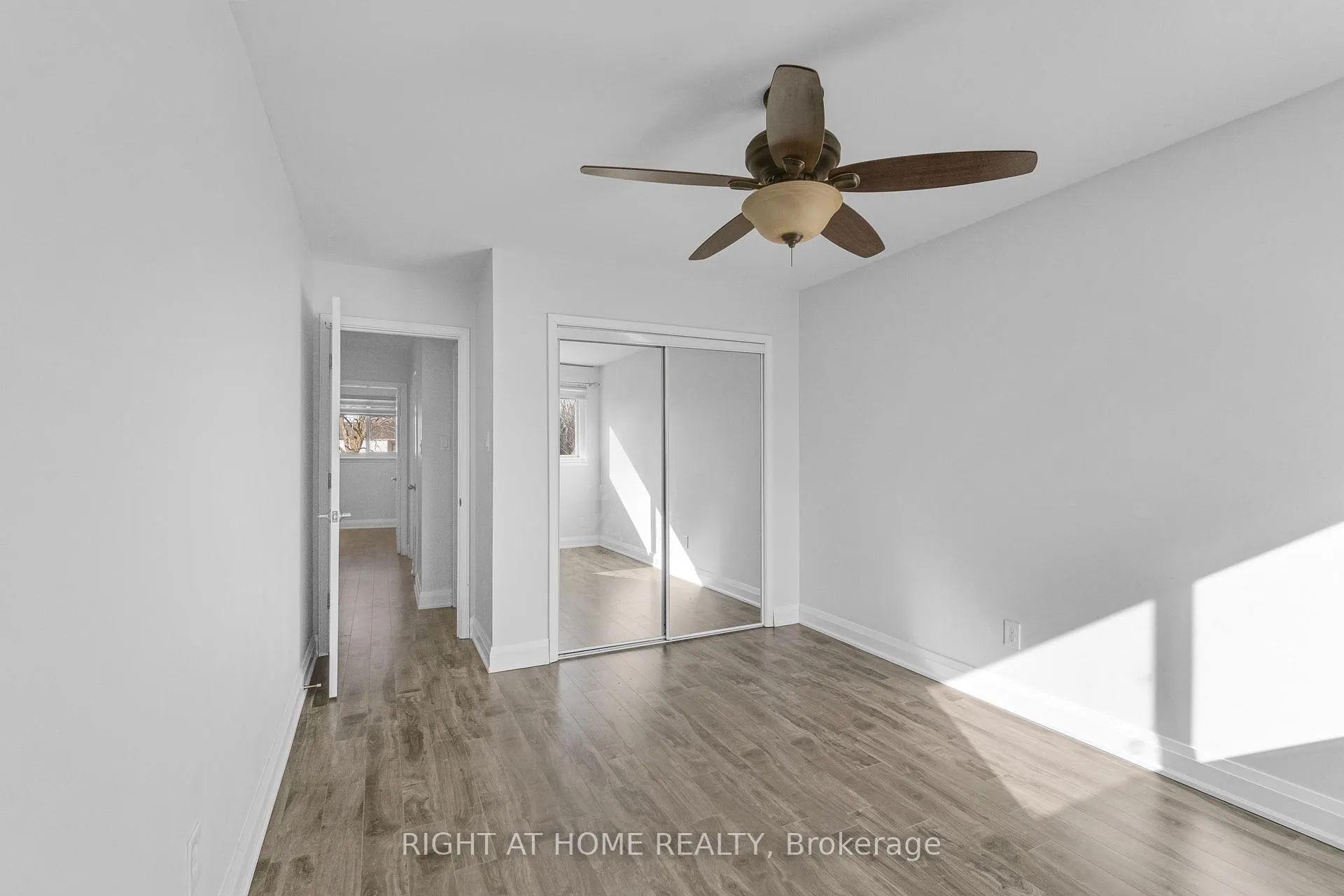 Photo 25 of 5473 Schueller Crescent, Burlington, Appleby — HOMEH