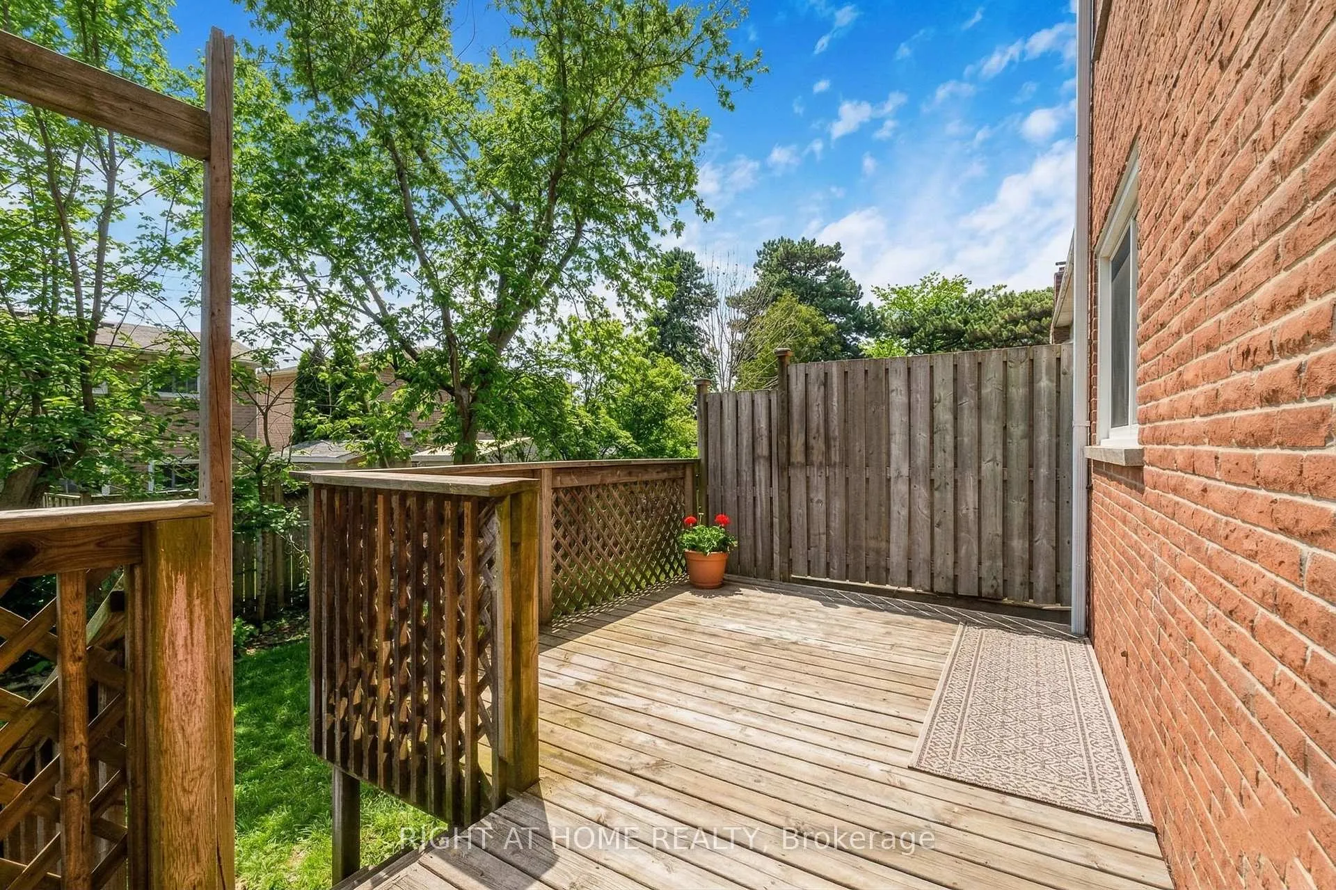 Photo 37 of 5473 Schueller Crescent, Burlington, Appleby — HOMEH