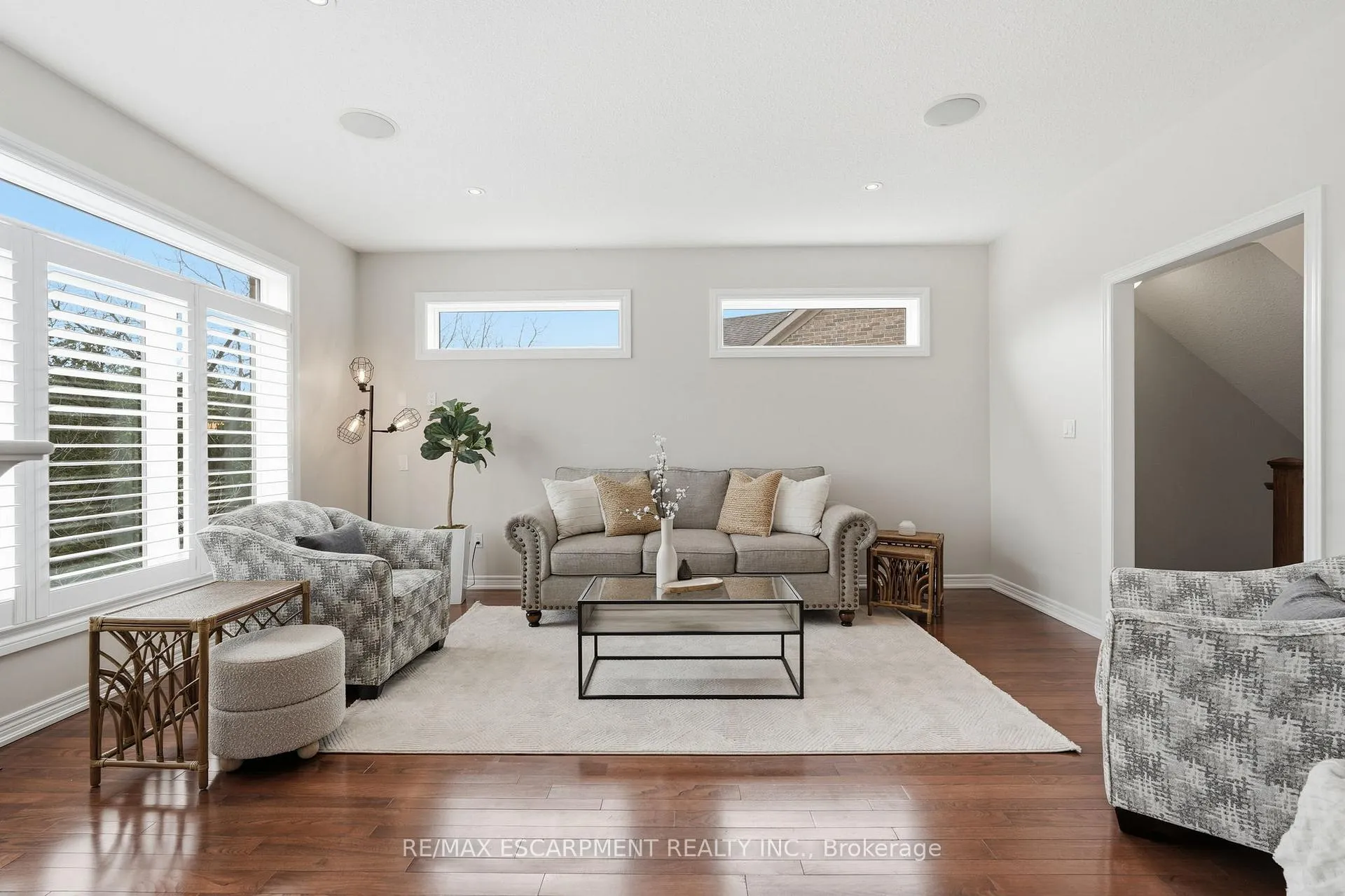 Photo 7 of 253 Millview Court, Guelph, Willow West/Sugarbush/West Acres — HOMEH