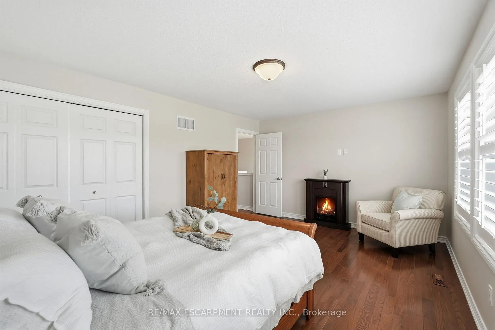 Photo 33 of 253 Millview Court, Guelph, Willow West/Sugarbush/West Acres — HOMEH