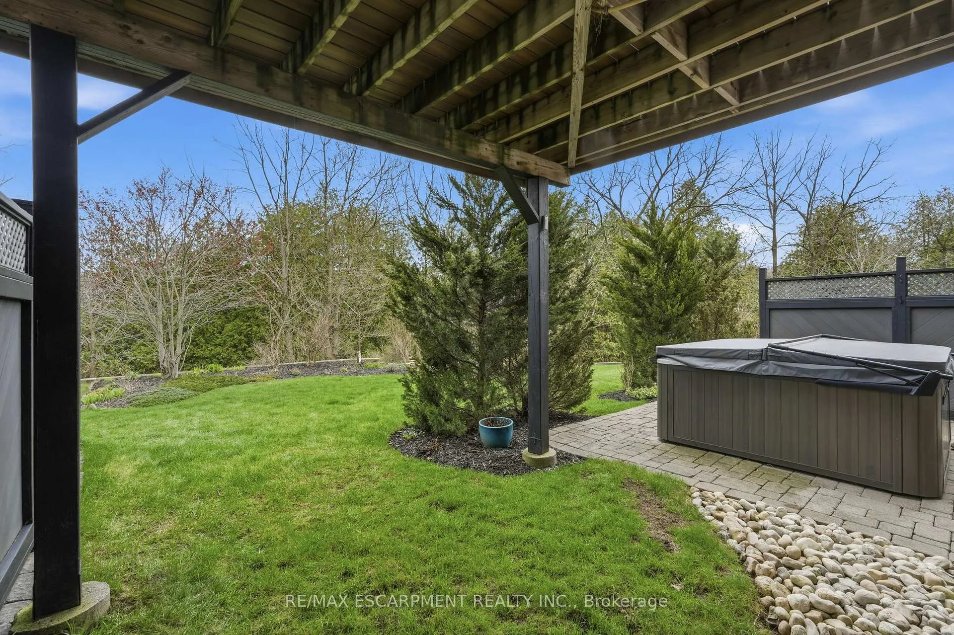 Photo 45 of 253 Millview Court, Guelph, Willow West/Sugarbush/West Acres — HOMEH