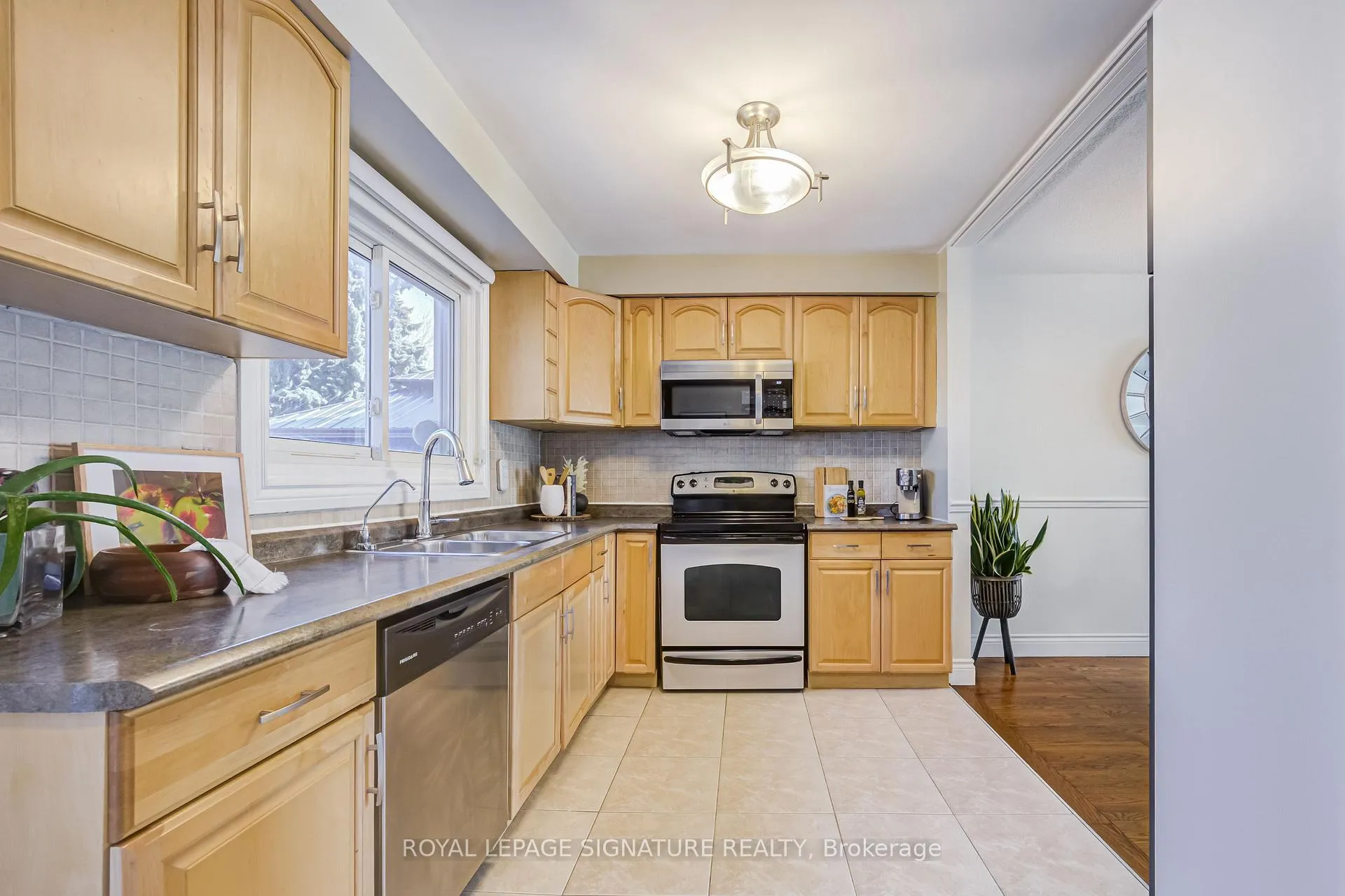 Photo 16 of 36 Randall Drive, Ajax, Central West — HOMEH