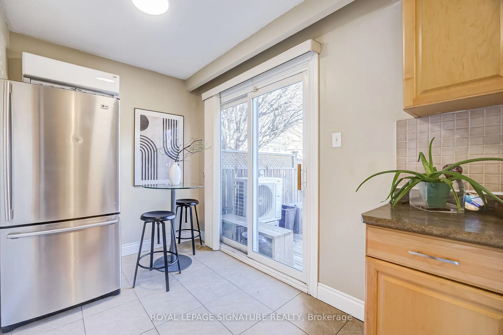 Photo 17 of 36 Randall Drive, Ajax, Central West — HOMEH