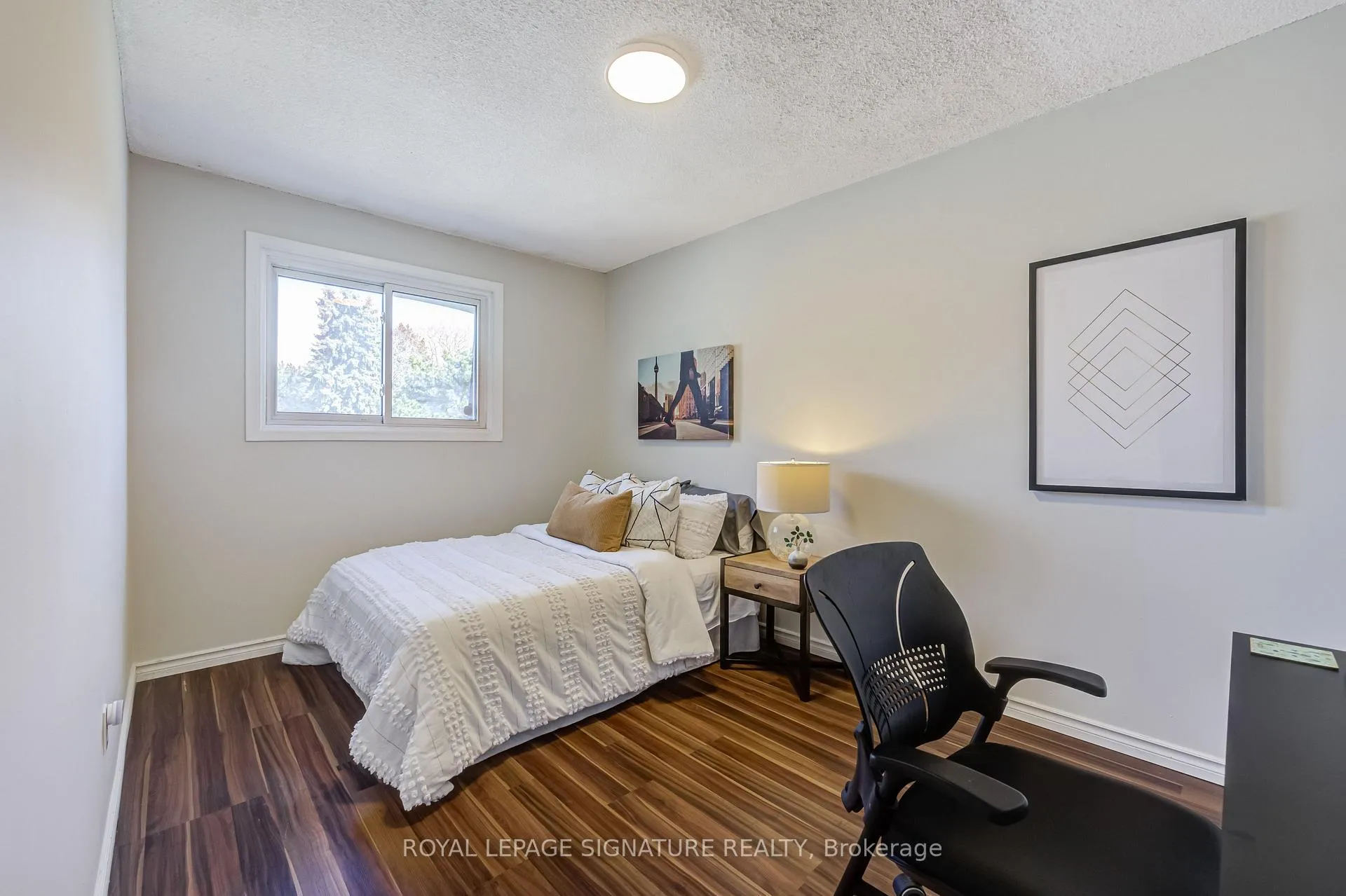 Photo 24 of 36 Randall Drive, Ajax, Central West — HOMEH