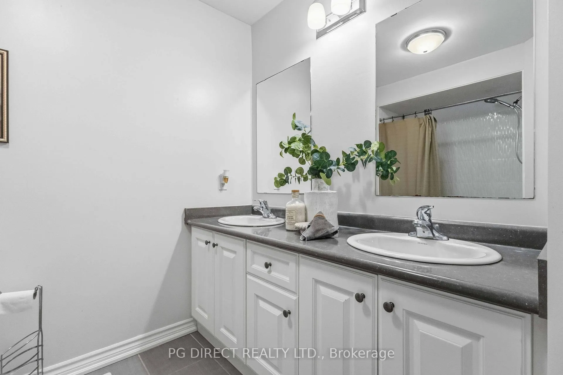 Photo 13 of 1 Michael Cummings Court, Uxbridge — HOMEH