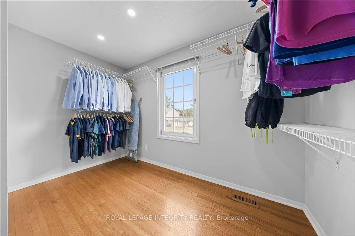 Photo 22 of 2147 Fillmore Crescent, Ottawa, Beacon Hill North — HOMEH