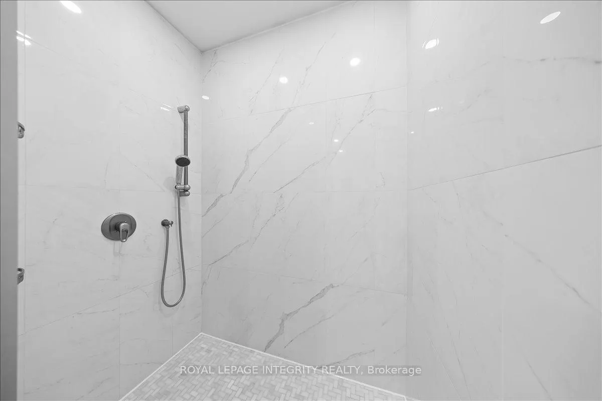 Photo 25 of 2147 Fillmore Crescent, Ottawa, Beacon Hill North — HOMEH