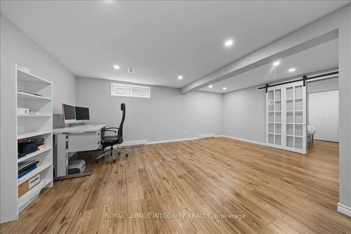 Photo 33 of 2147 Fillmore Crescent, Ottawa, Beacon Hill North — HOMEH