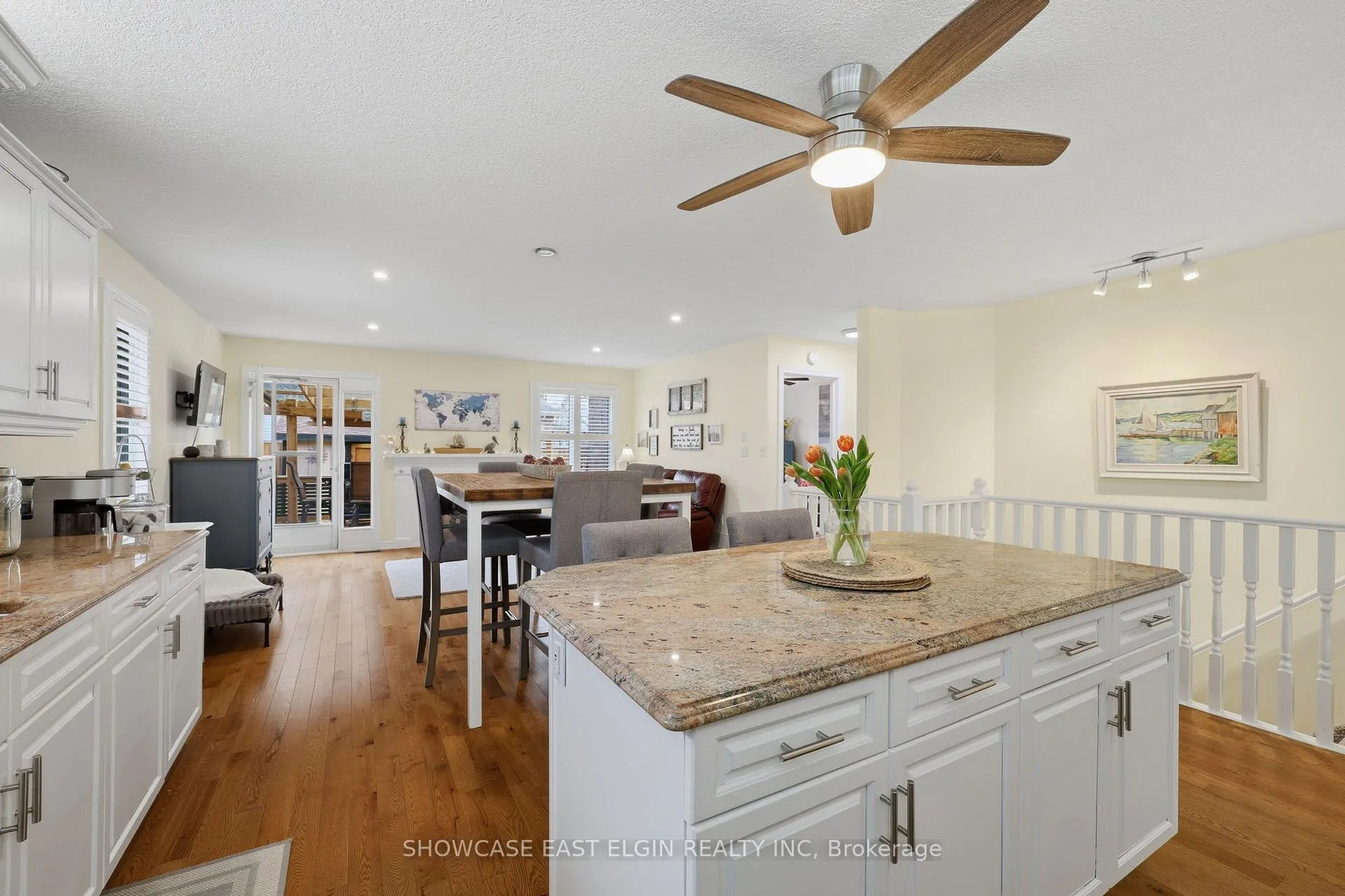 Photo 4 of 2 Harrington Crescent, St. Thomas — HOMEH