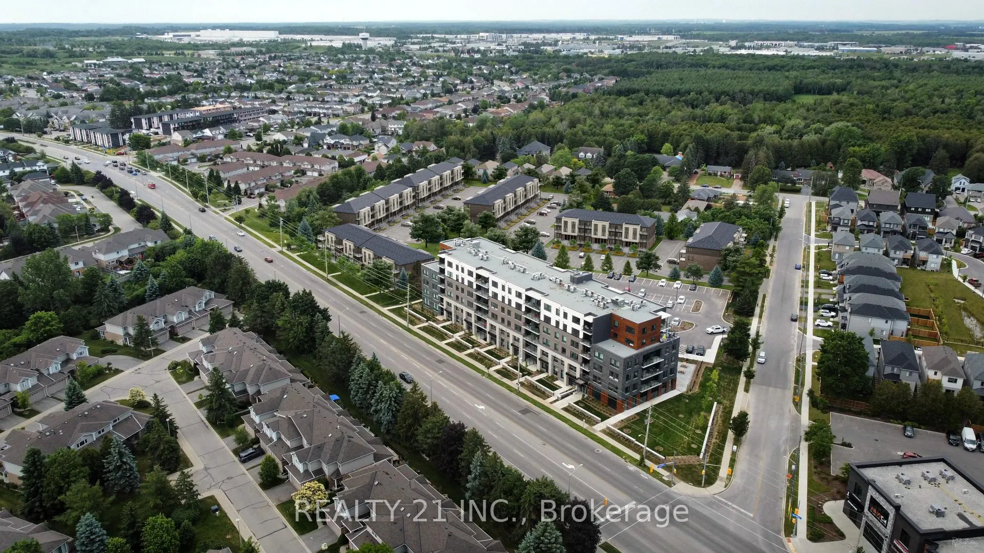 Photo 4 of Unit 127, 42 Lowes Road W, Guelph, Clairfields/Hanlon Business Park — HOMEH