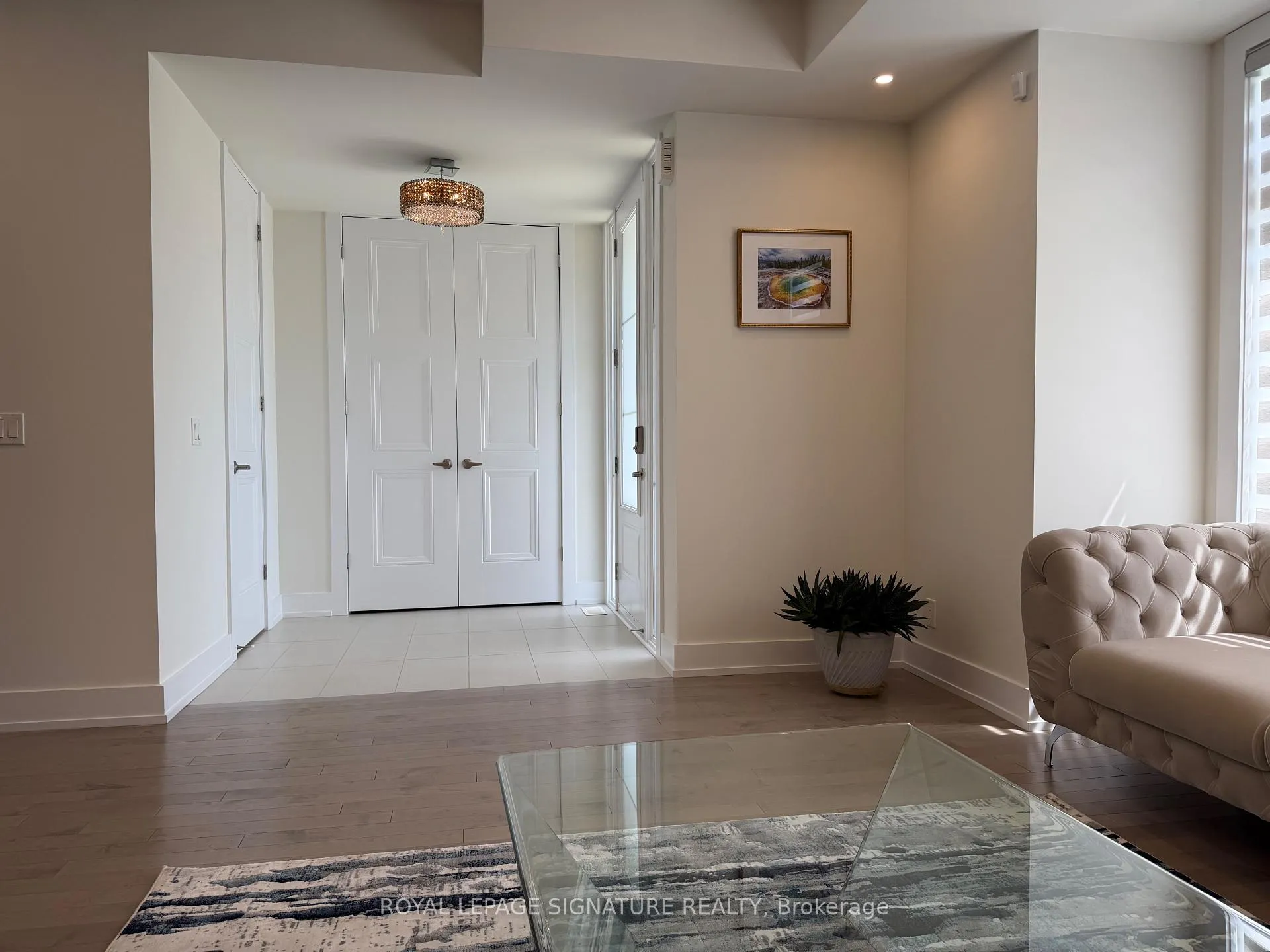 Photo 2 of 21 Kohn Lane, Markham, Angus Glen — HOMEH
