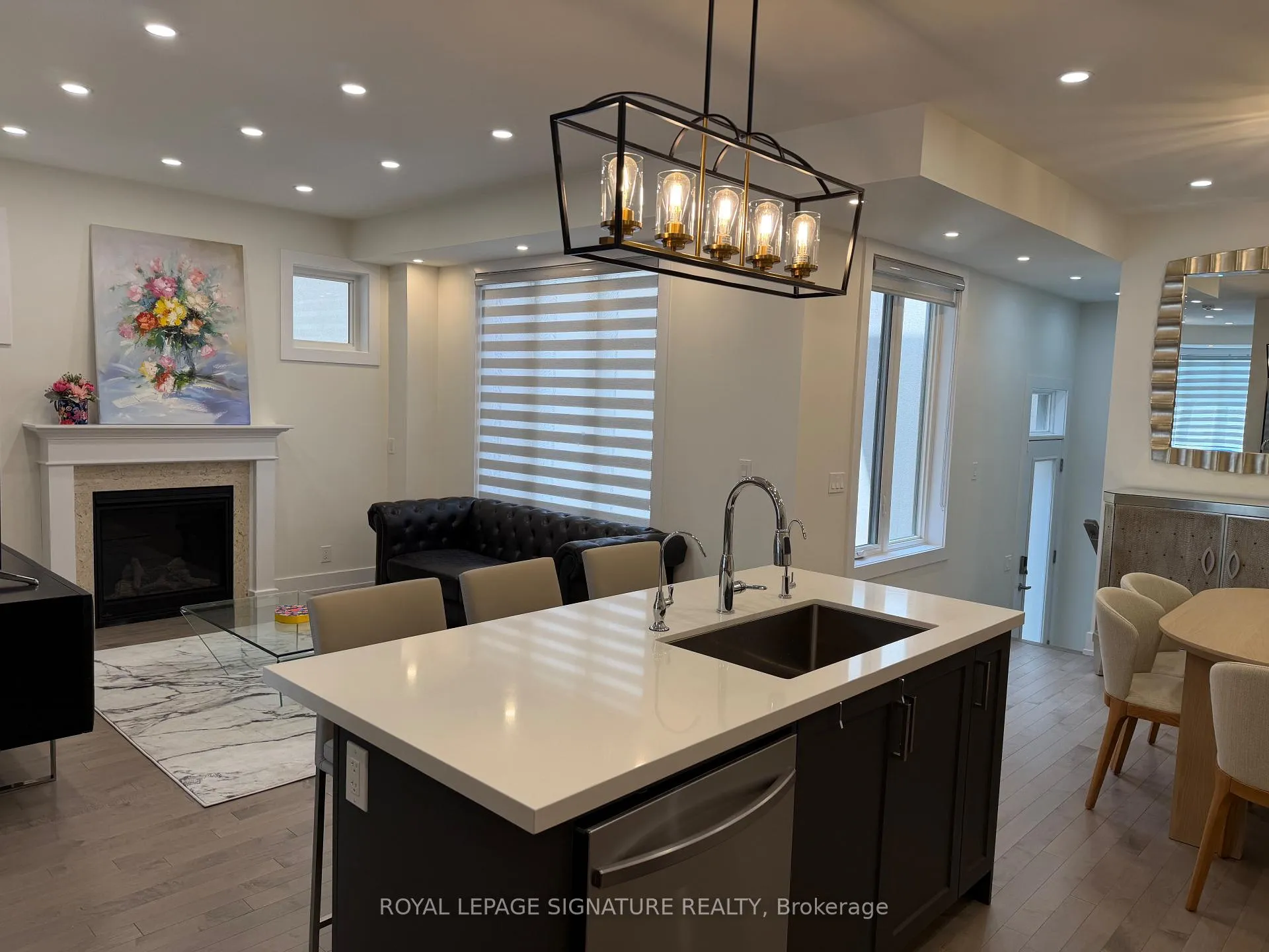 Photo 4 of 21 Kohn Lane, Markham, Angus Glen — HOMEH