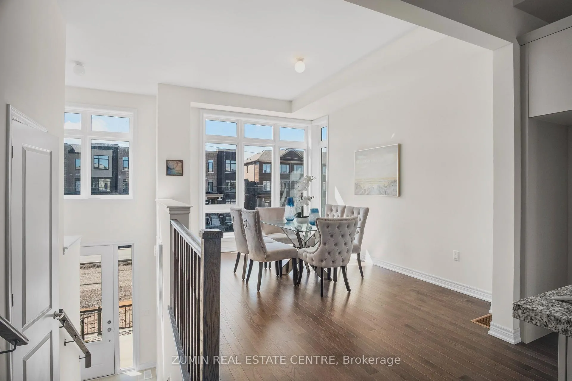 Photo 3 of 3189 Sixth Line, Oakville, Glenorchy — HOMEH