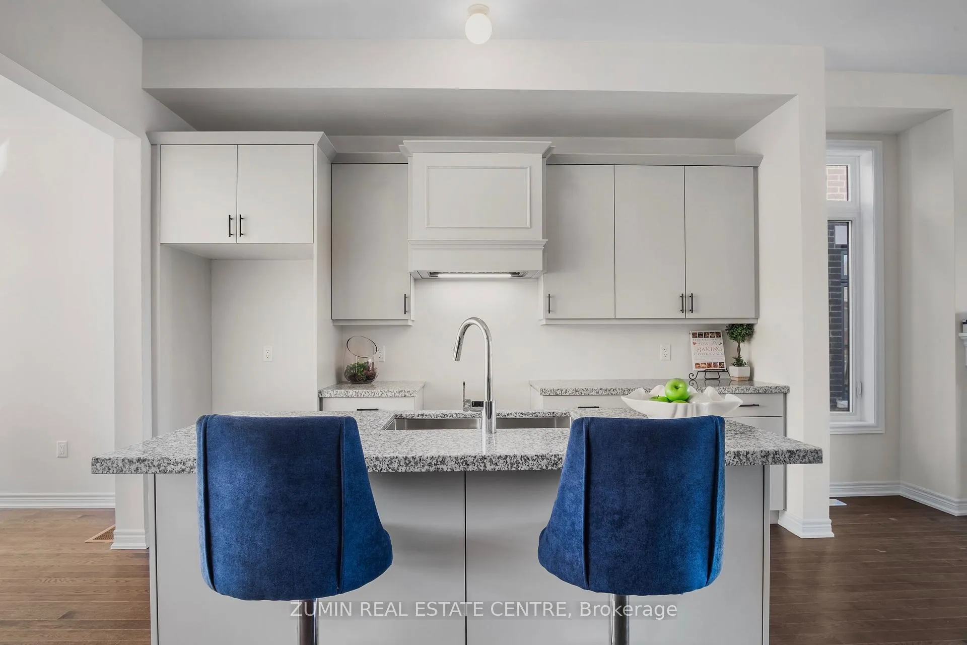 Photo 6 of 3189 Sixth Line, Oakville, Glenorchy — HOMEH