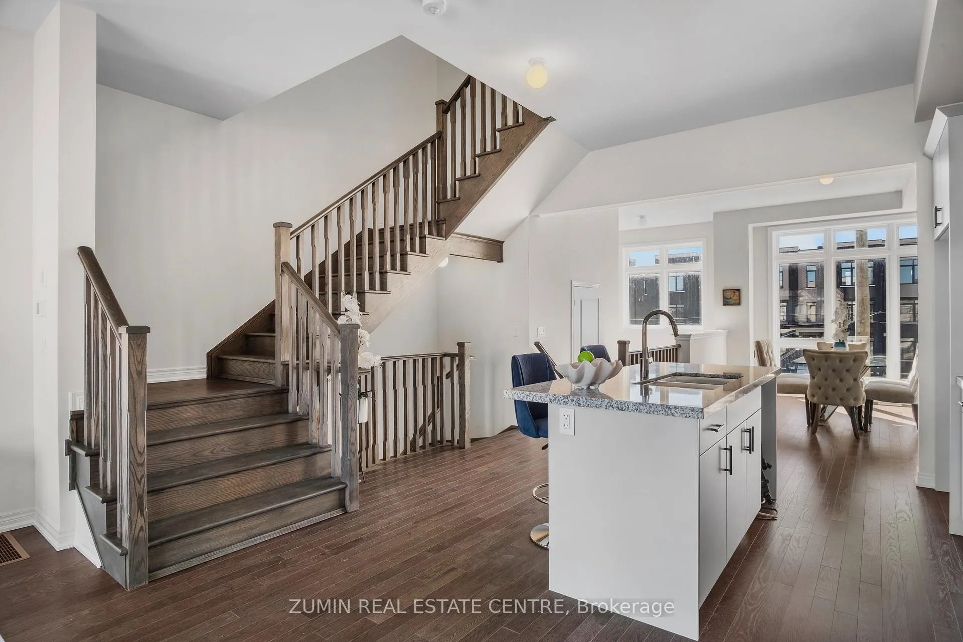 Photo 19 of 3189 Sixth Line, Oakville, Glenorchy — HOMEH