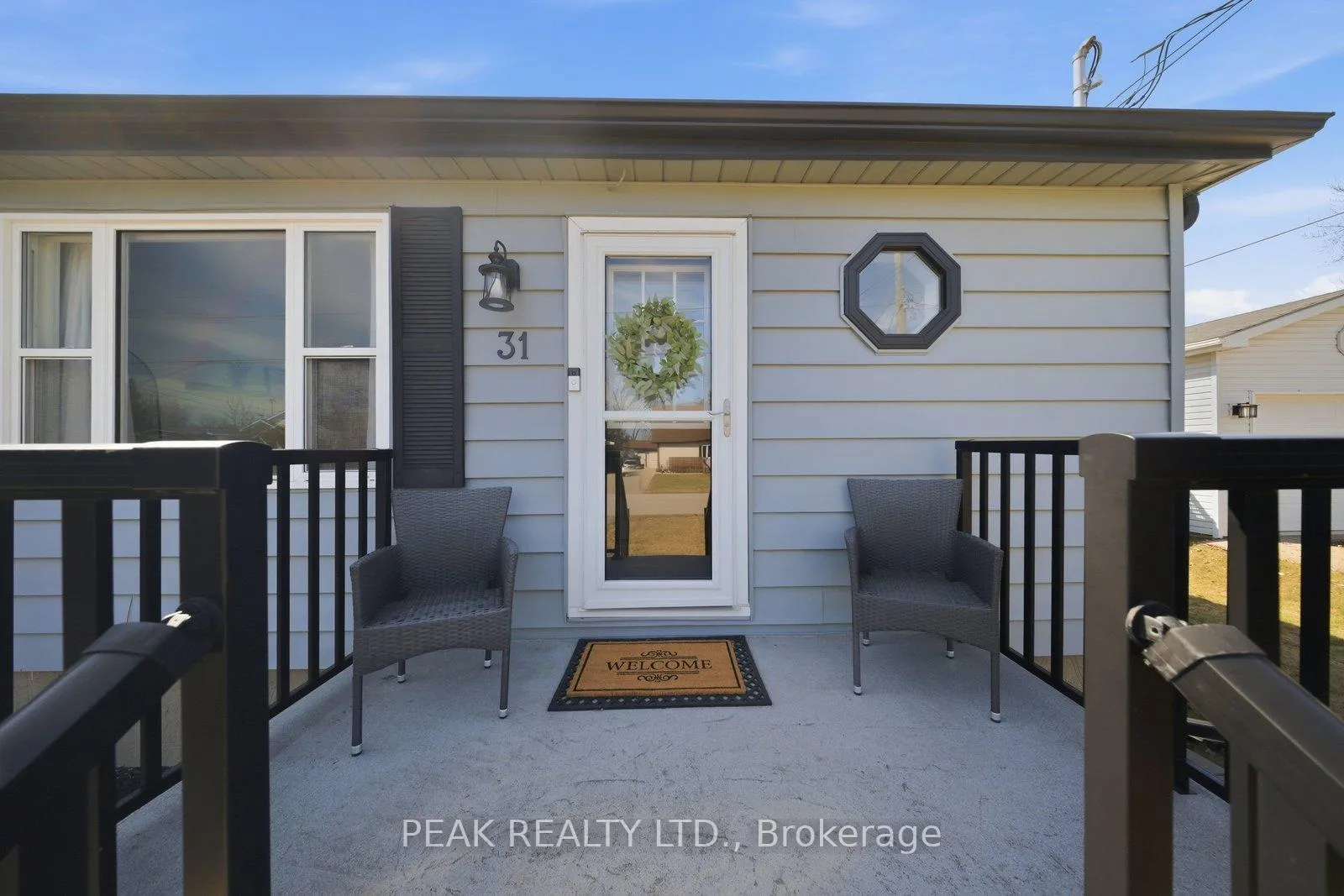 Photo 9 of 31 Willow Drive, Brantford — HOMEH