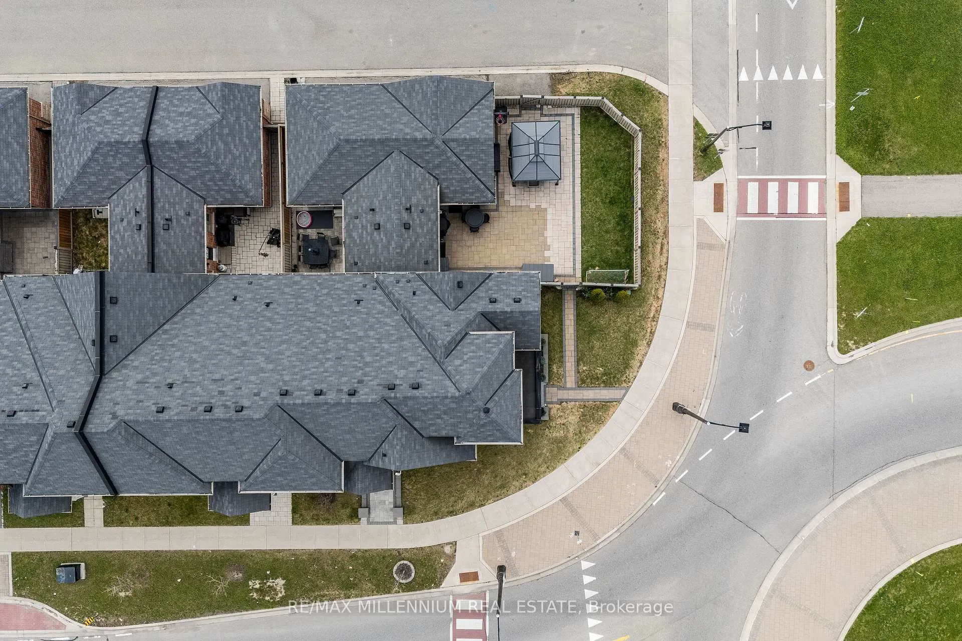 Photo 6 of 288 Barons Street, Vaughan, Kleinburg — HOMEH
