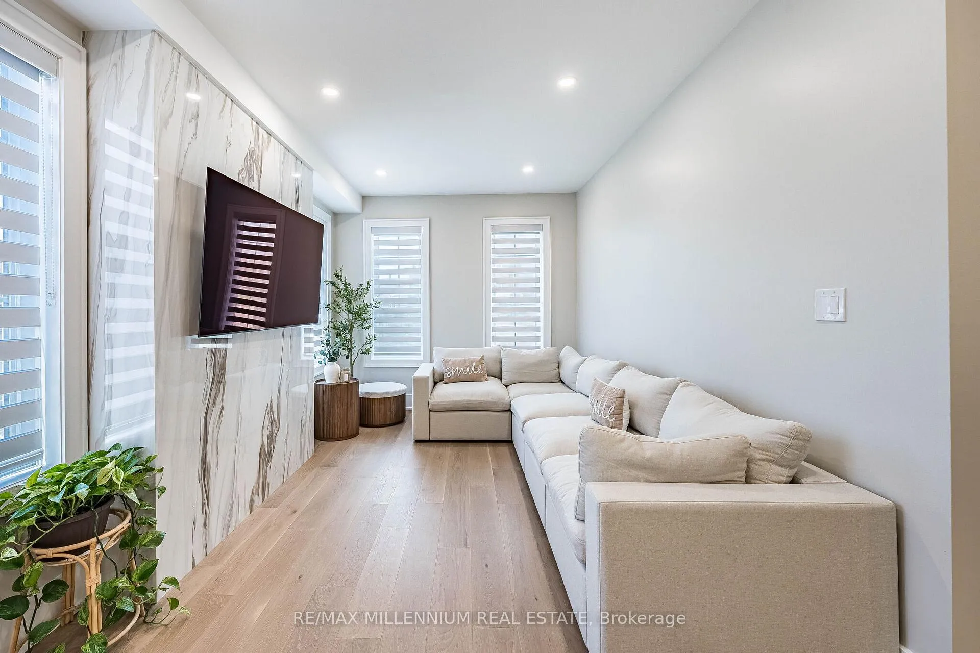 Photo 18 of 288 Barons Street, Vaughan, Kleinburg — HOMEH