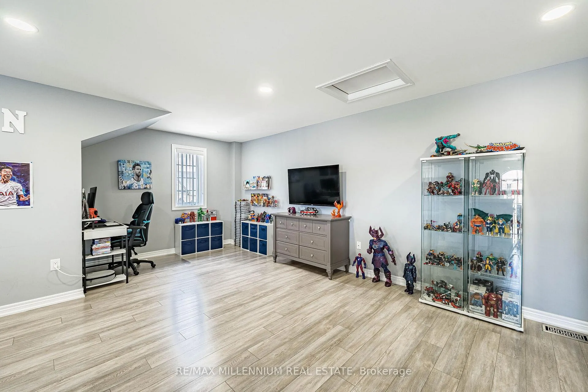 Photo 33 of 288 Barons Street, Vaughan, Kleinburg — HOMEH
