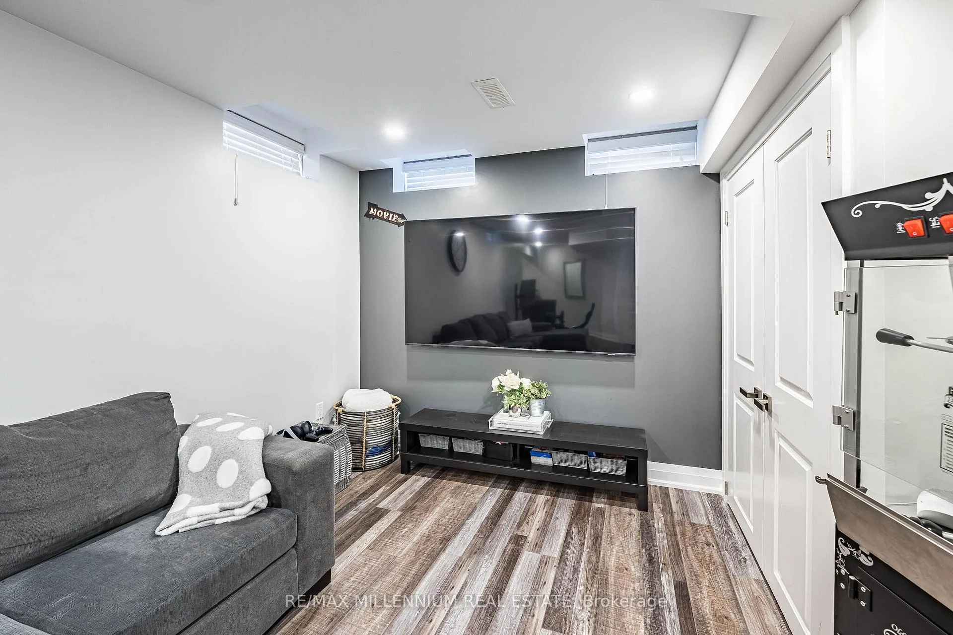 Photo 36 of 288 Barons Street, Vaughan, Kleinburg — HOMEH