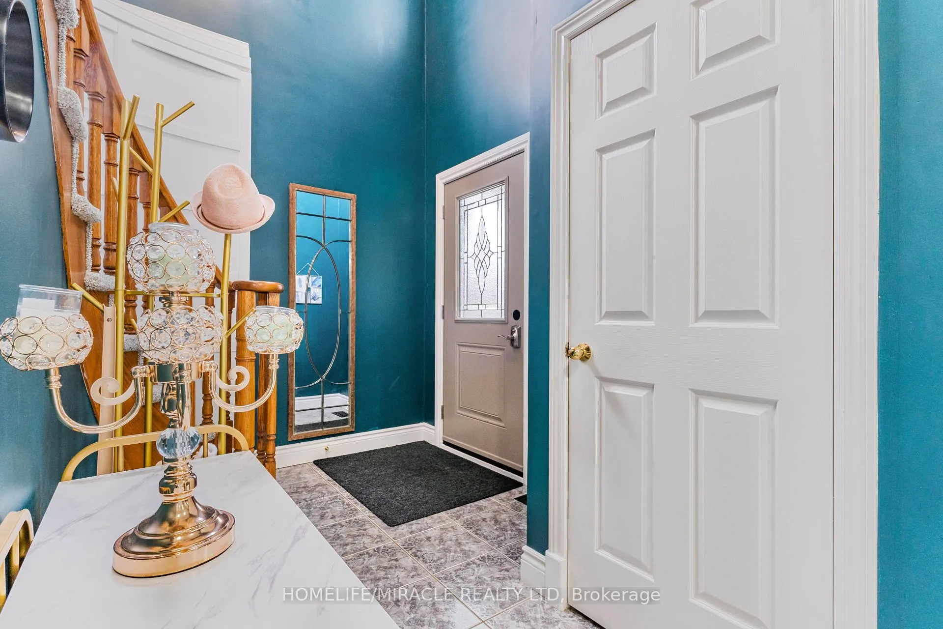 Photo 6 of 33 Auburn Lane, Clarington, Courtice — HOMEH