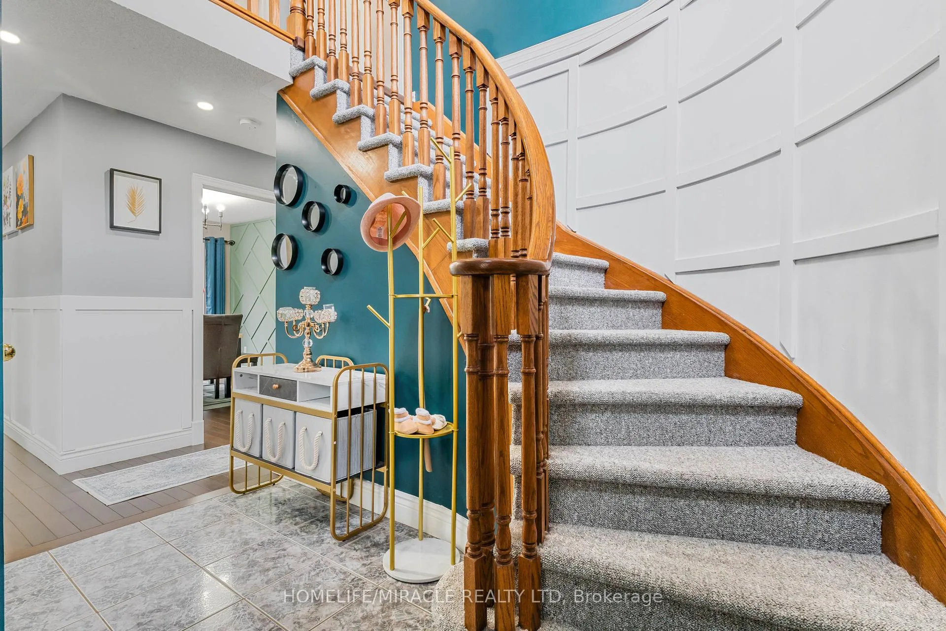 Photo 7 of 33 Auburn Lane, Clarington, Courtice — HOMEH