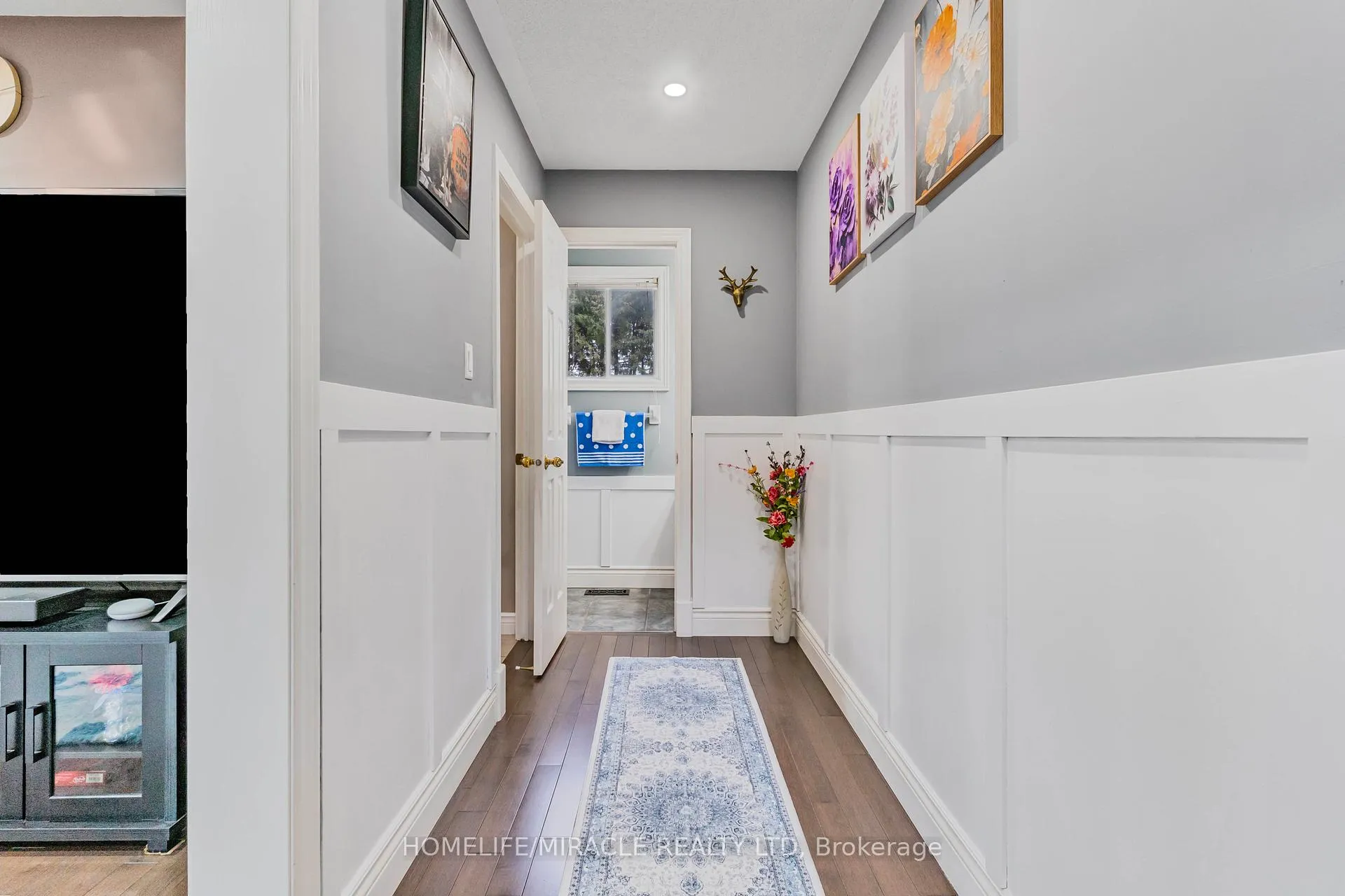 Photo 8 of 33 Auburn Lane, Clarington, Courtice — HOMEH