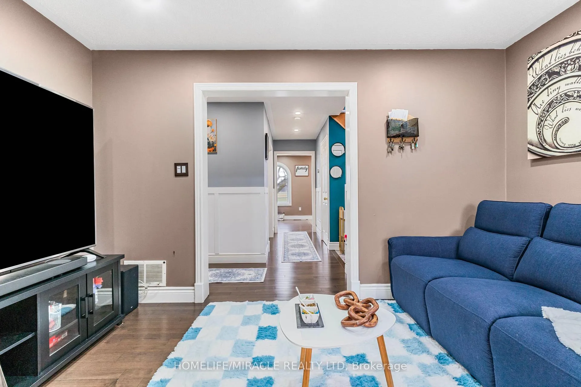 Photo 11 of 33 Auburn Lane, Clarington, Courtice — HOMEH