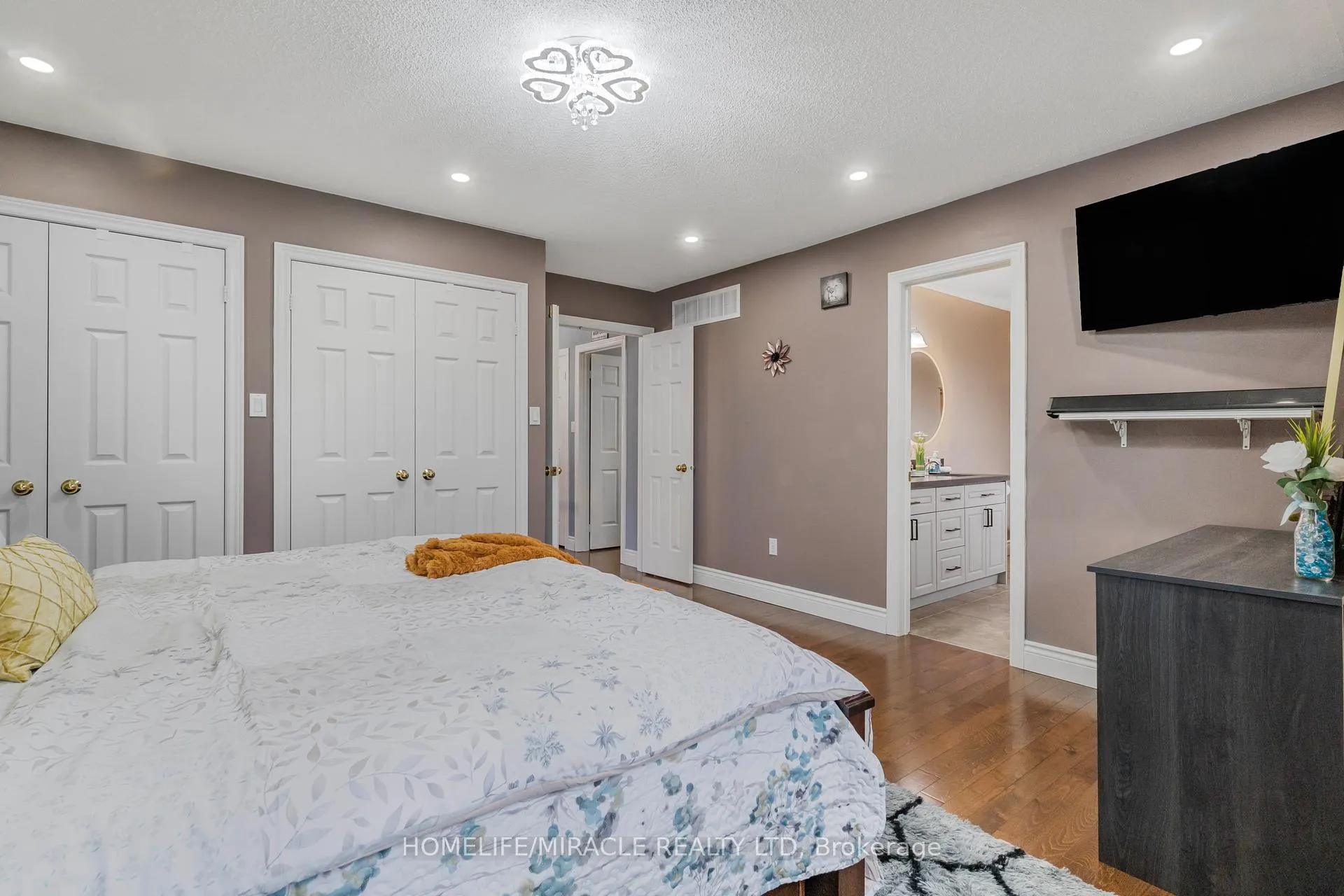 Photo 28 of 33 Auburn Lane, Clarington, Courtice — HOMEH