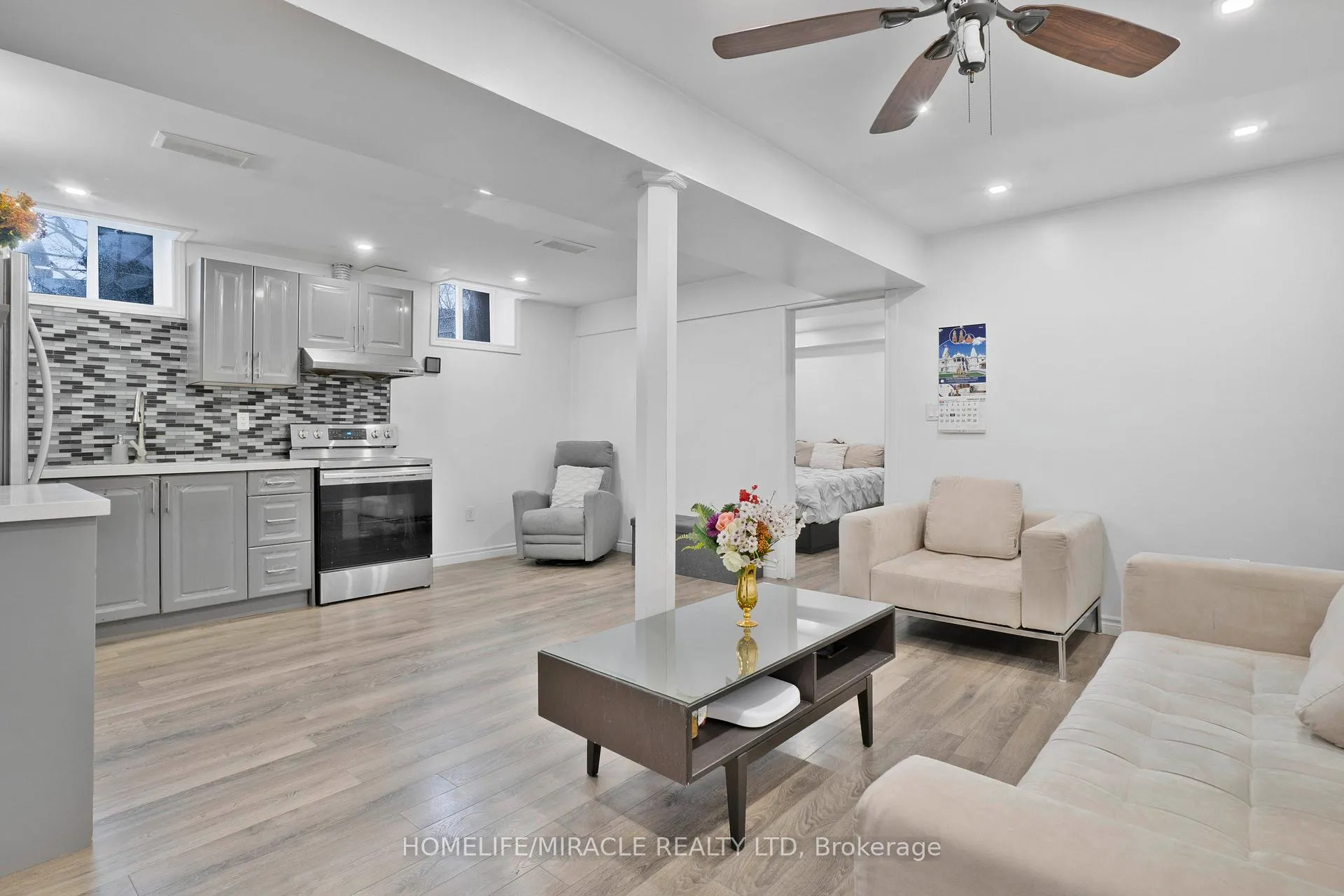 Photo 39 of 33 Auburn Lane, Clarington, Courtice — HOMEH