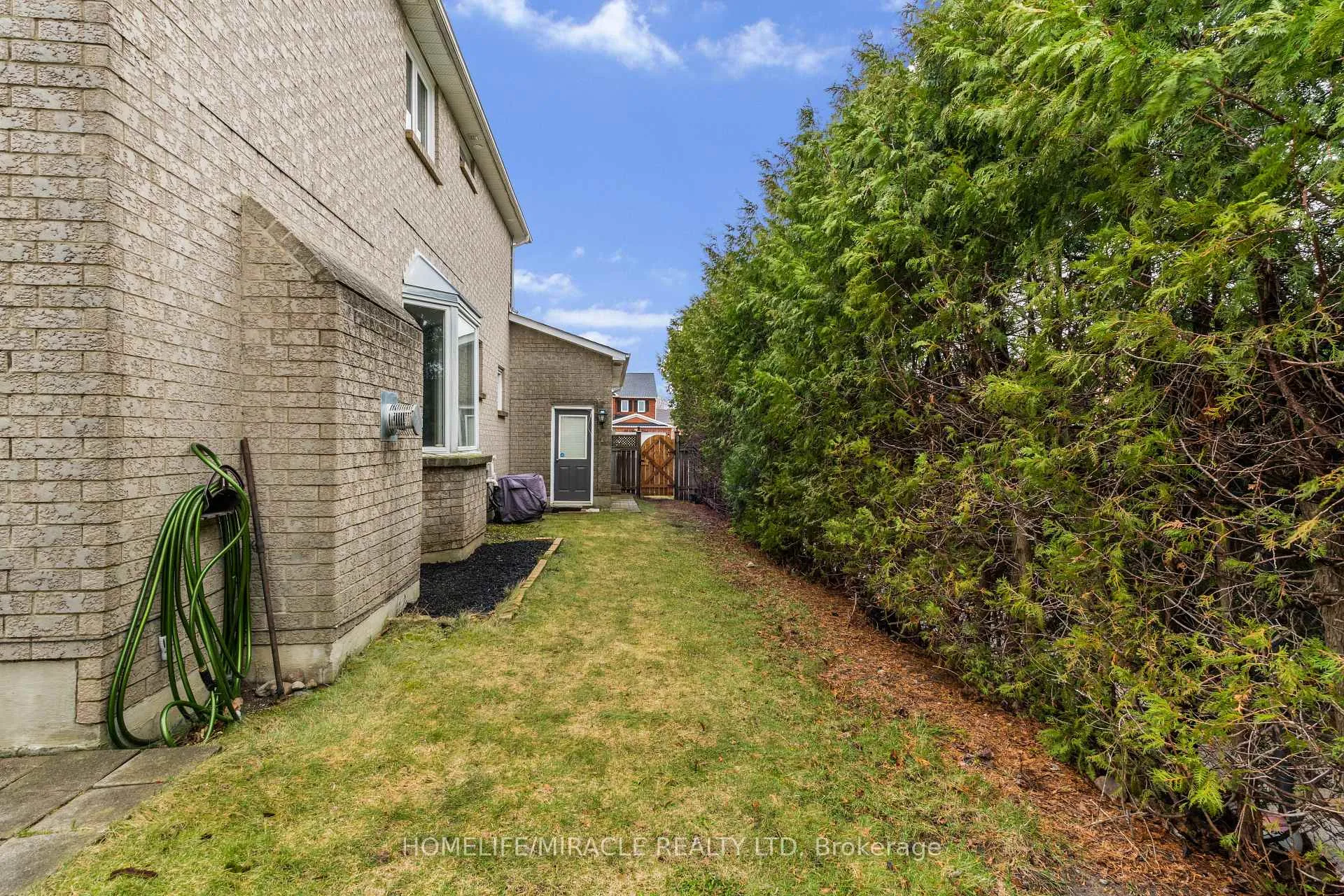 Photo 45 of 33 Auburn Lane, Clarington, Courtice — HOMEH