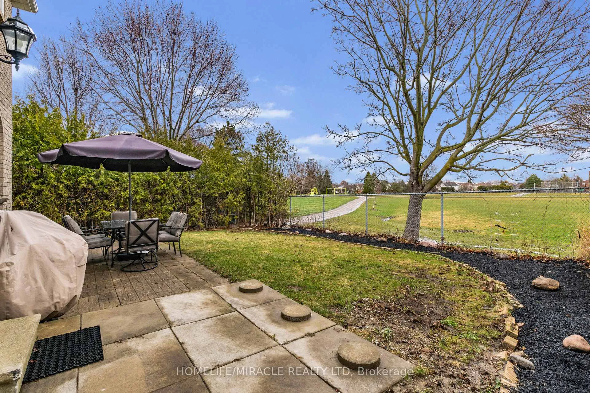 Photo 46 of 33 Auburn Lane, Clarington, Courtice — HOMEH