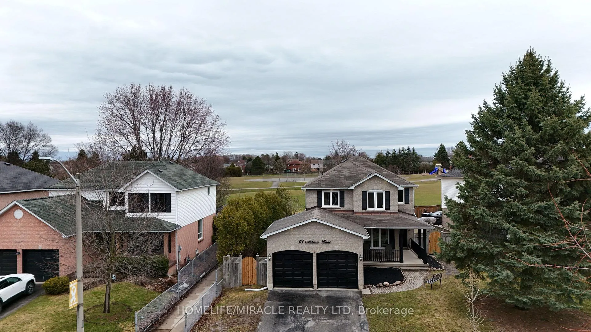 Photo 48 of 33 Auburn Lane, Clarington, Courtice — HOMEH