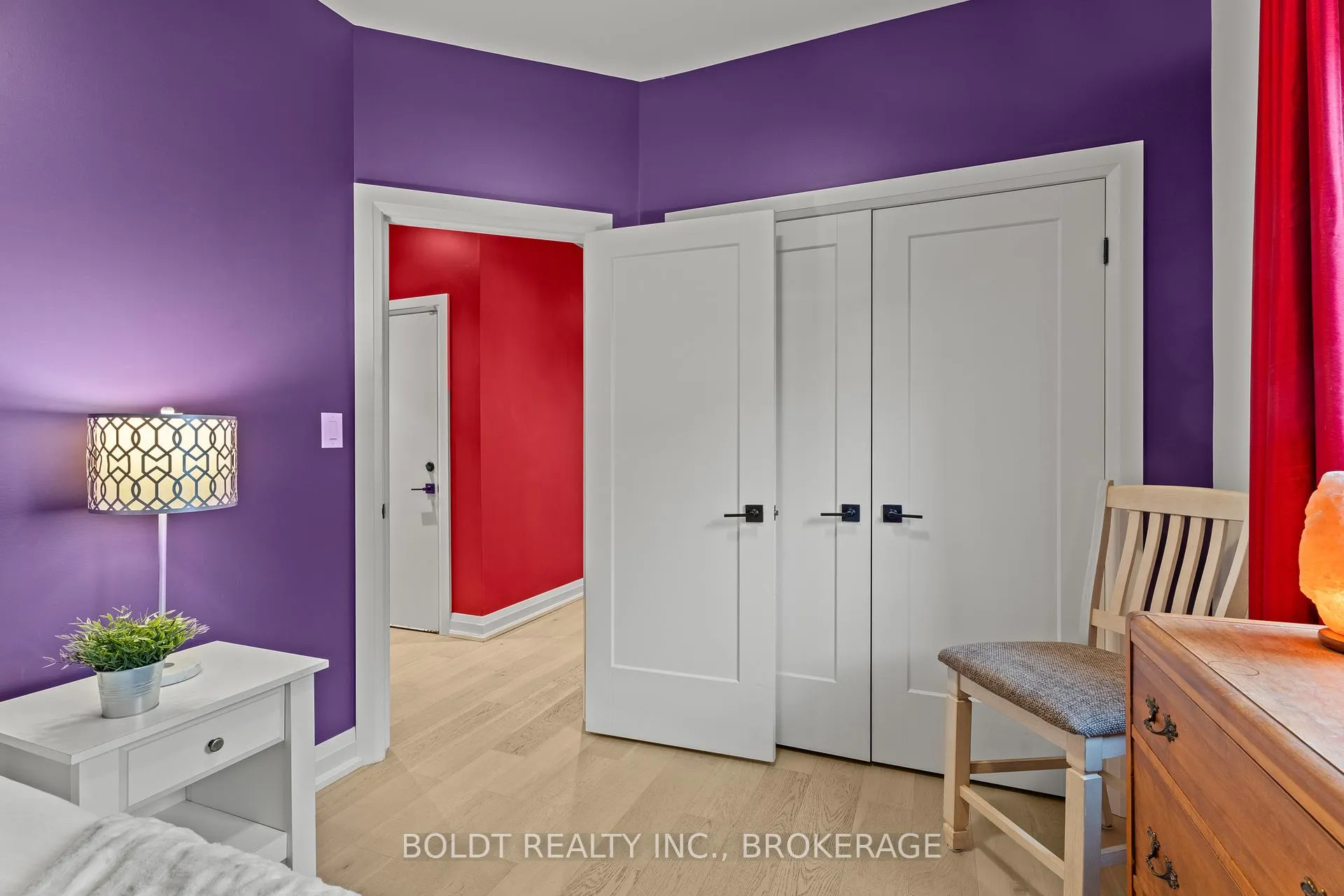 Photo 7 of 1074B Vansickle Road N, St. Catharines, Grapeview — HOMEH