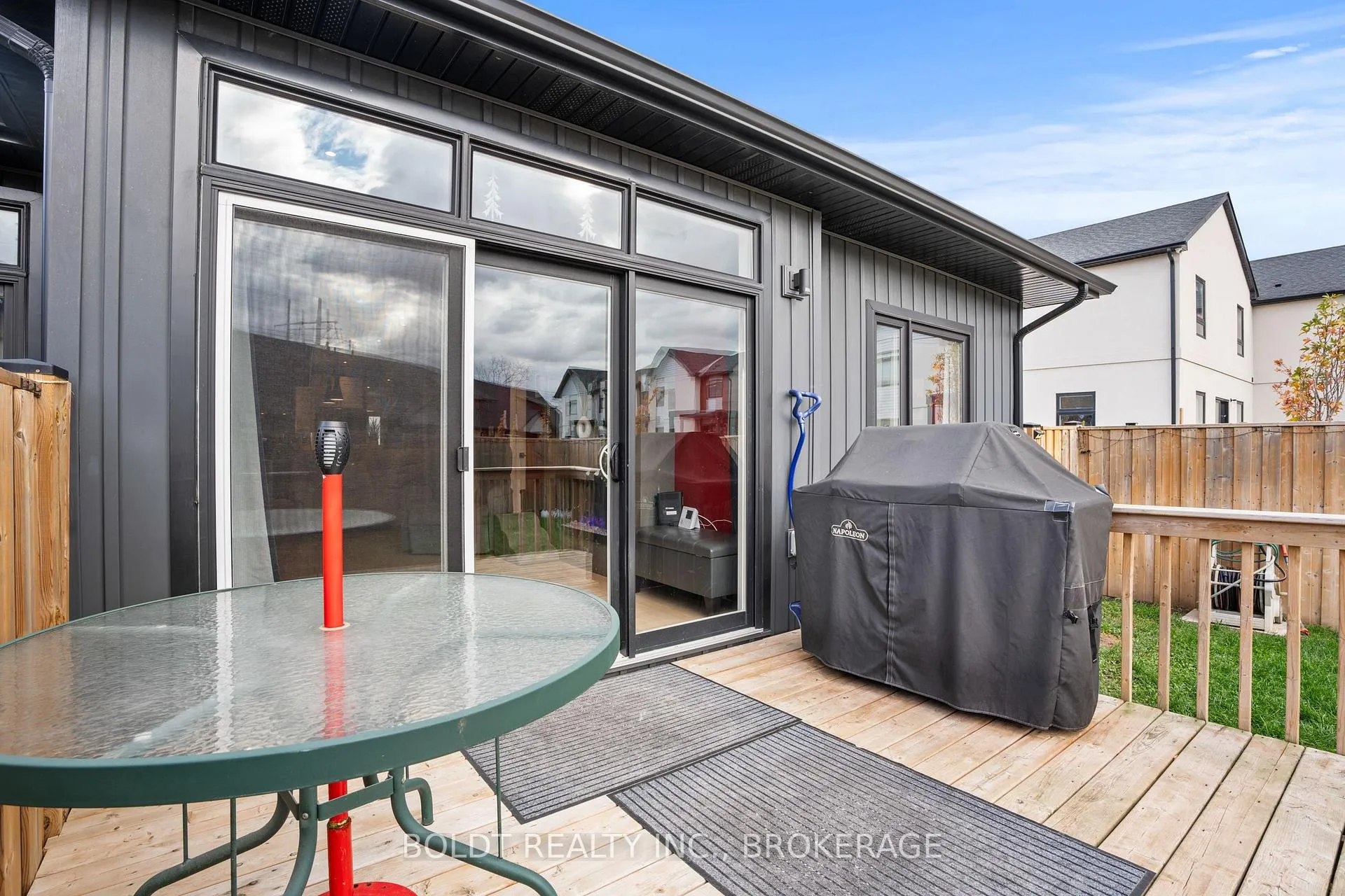 Photo 33 of 1074B Vansickle Road N, St. Catharines, Grapeview — HOMEH