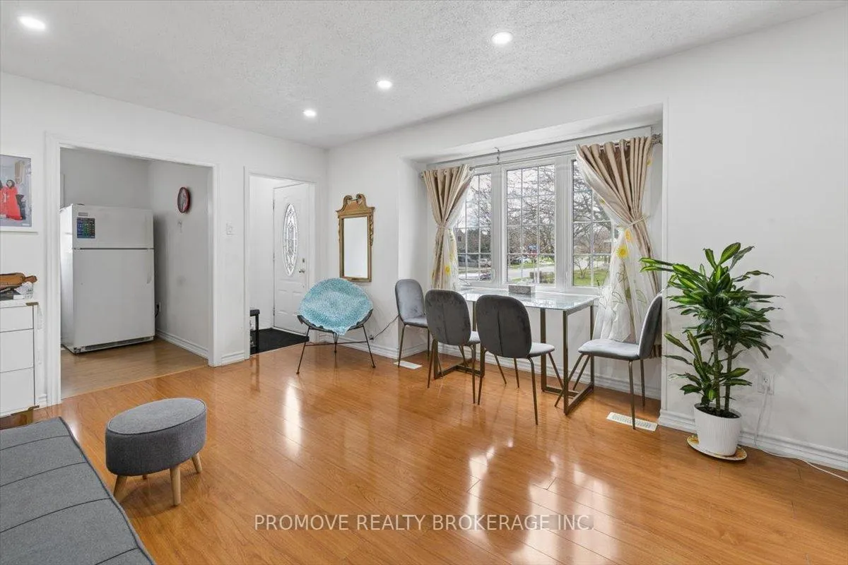 Photo 6 of 18 Gowdy Avenue, Guelph, Junction/Onward Willow — HOMEH