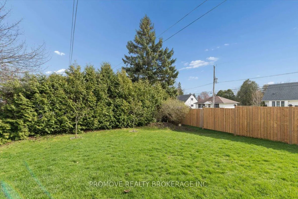 Photo 24 of 18 Gowdy Avenue, Guelph, Junction/Onward Willow — HOMEH
