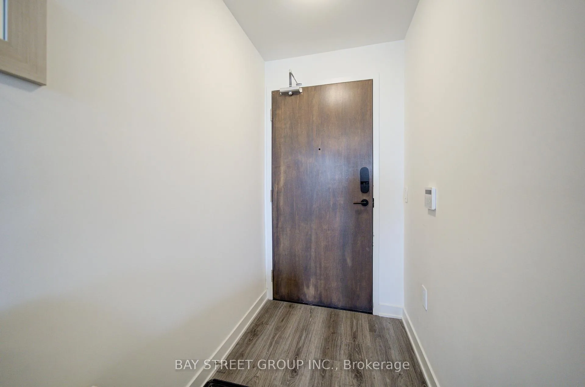 Photo 6 of Unit 210, 120 Eagle Rock Way, Vaughan, Rural Vaughan — HOMEH