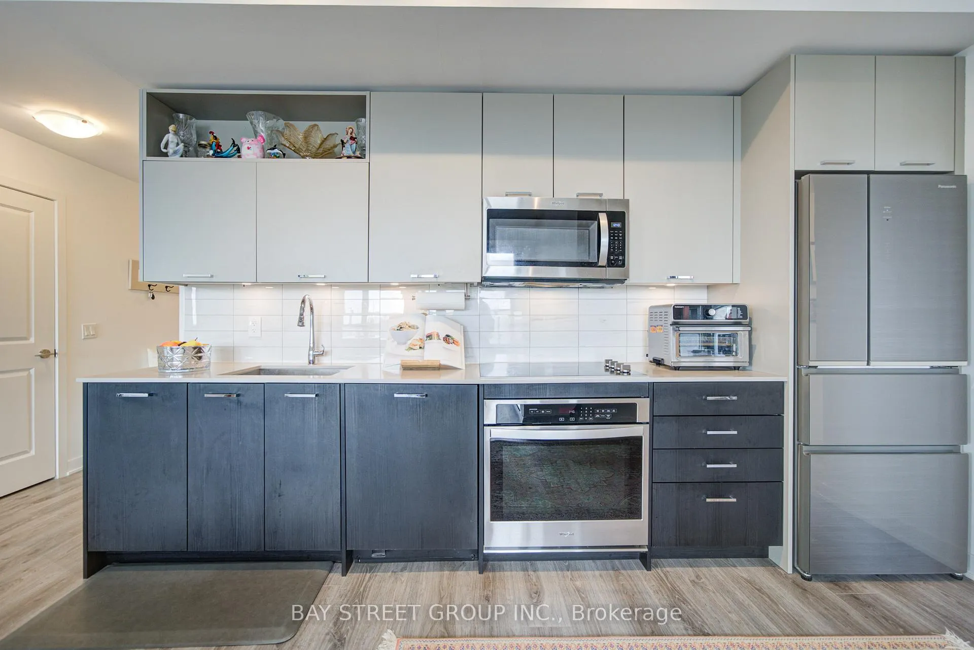 Photo 13 of Unit 210, 120 Eagle Rock Way, Vaughan, Rural Vaughan — HOMEH