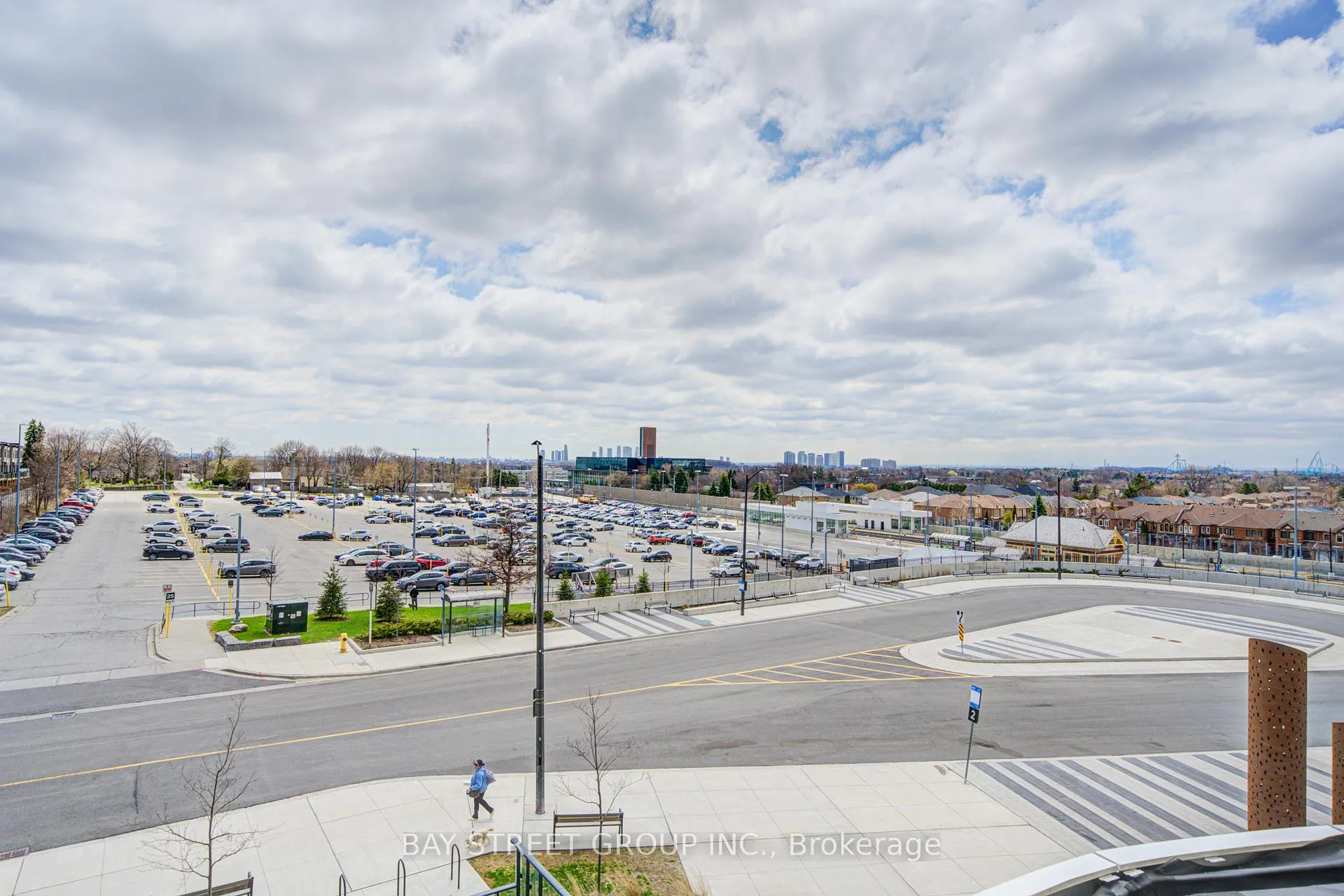 Photo 42 of Unit 210, 120 Eagle Rock Way, Vaughan, Rural Vaughan — HOMEH