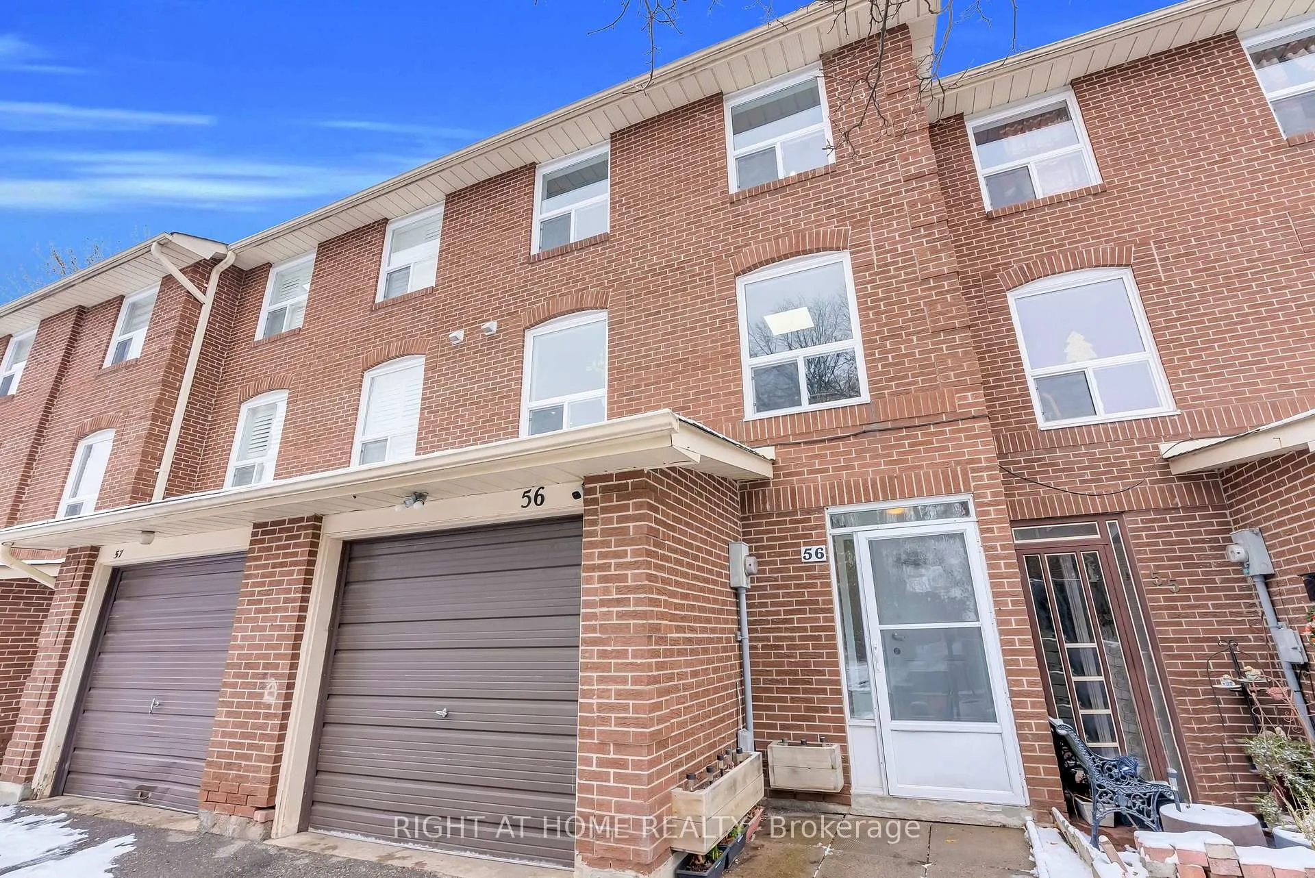 Photo 2 of 56 Eden Park Drive, Brampton, Southgate — HOMEH